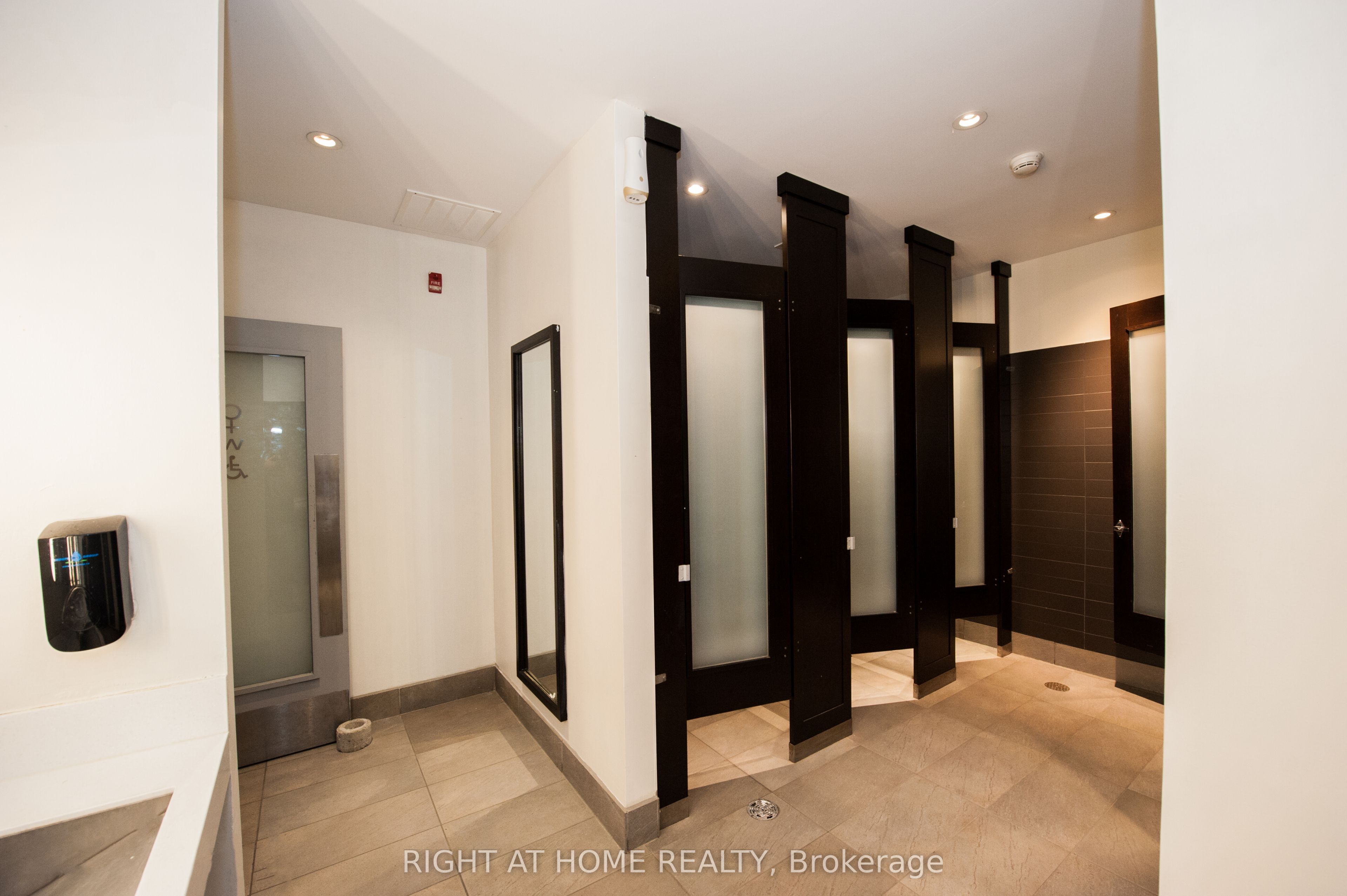 510 Hespeler Road Property Photo 35