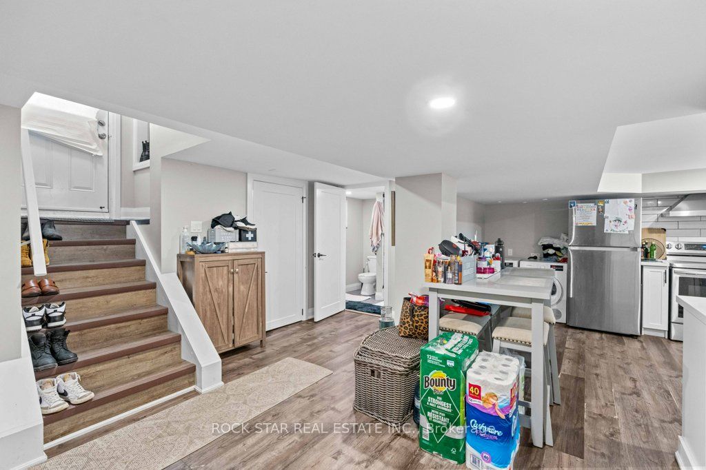 20 Holton Avenue Property Photo 8