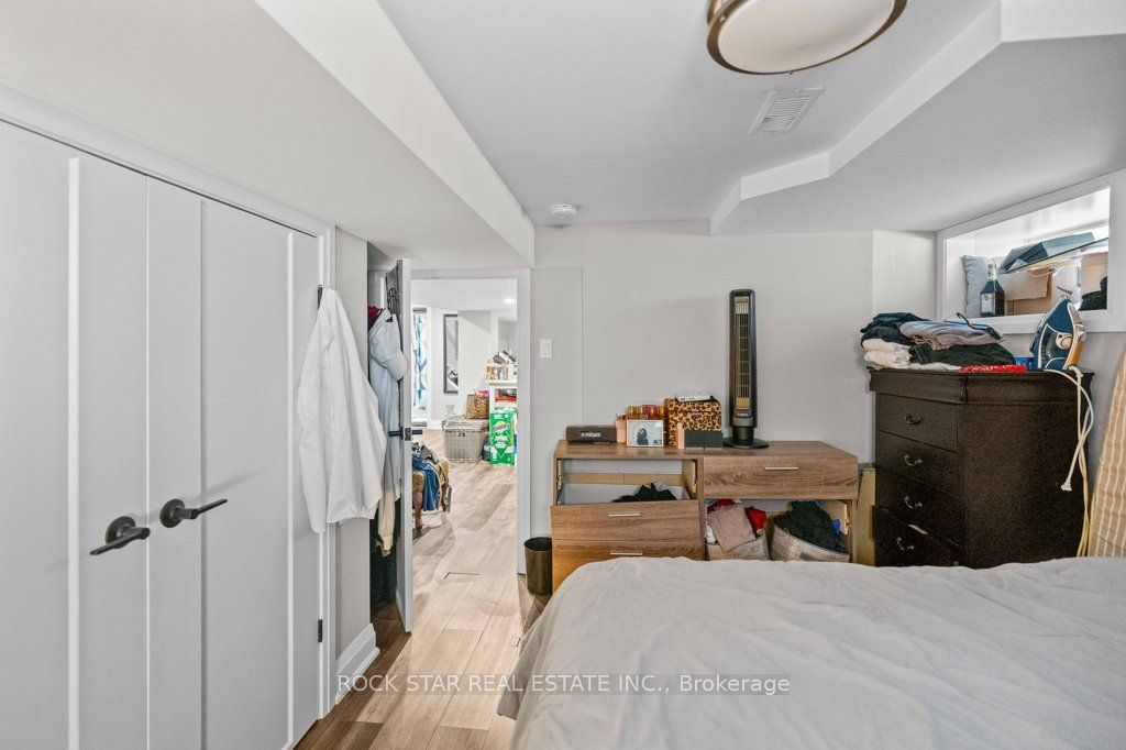 20 Holton Avenue Property Photo 15