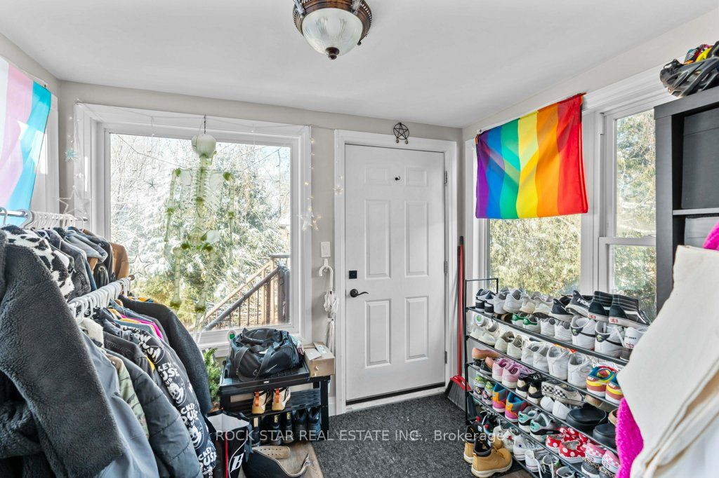 20 Holton Avenue Property Photo 35