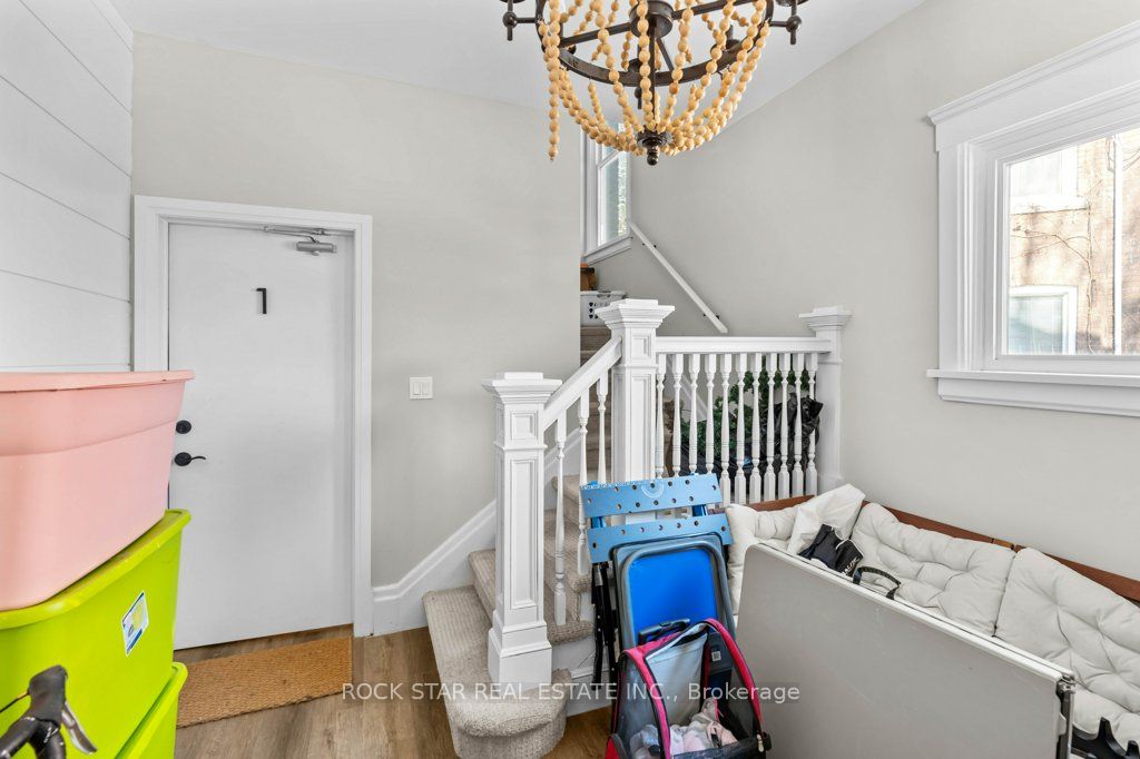 20 Holton Avenue Property Photo 37