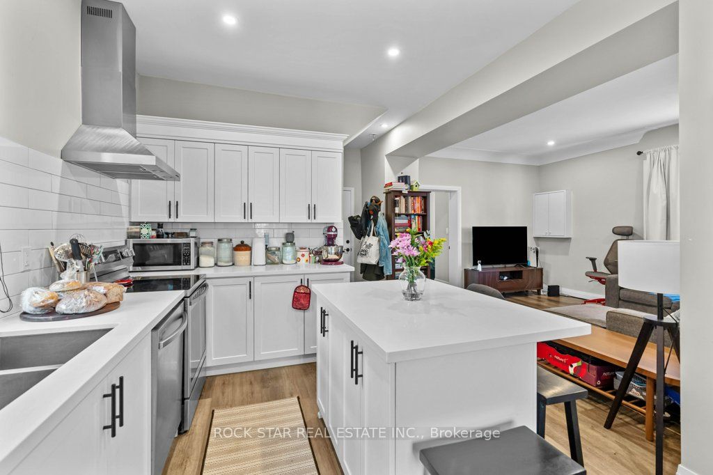 20 Holton Avenue Property Photo 41