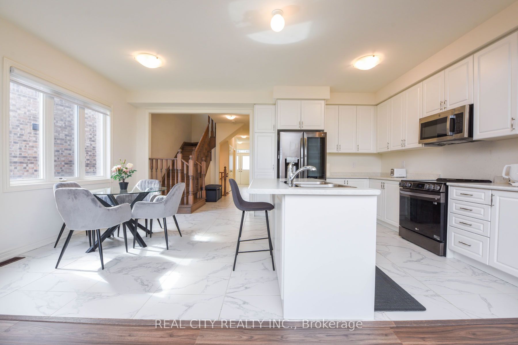 38 Silver Meadow Gardens Property Photo 10