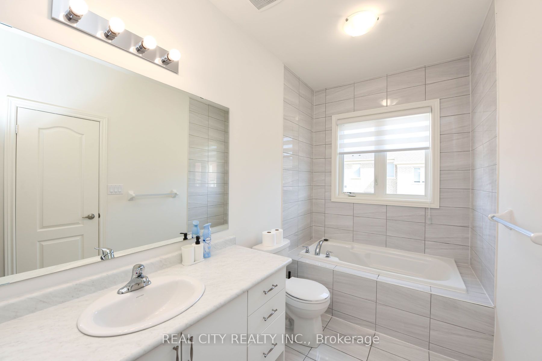 38 Silver Meadow Gardens Property Photo 33