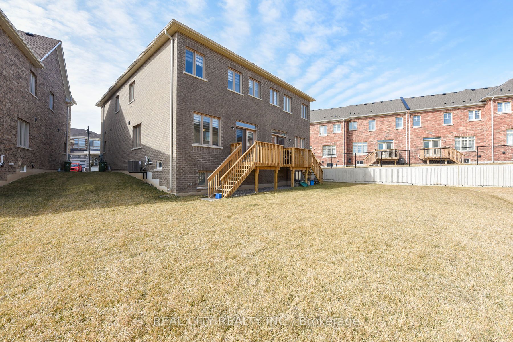 38 Silver Meadow Gardens Property Photo 39