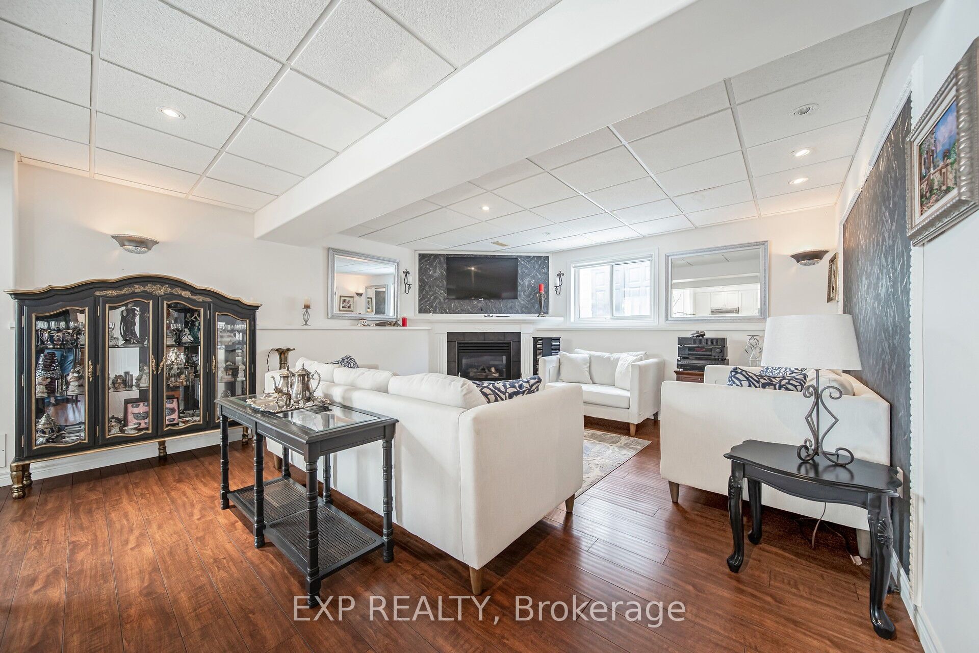 7 Lynbrook Lane Property Photo 9