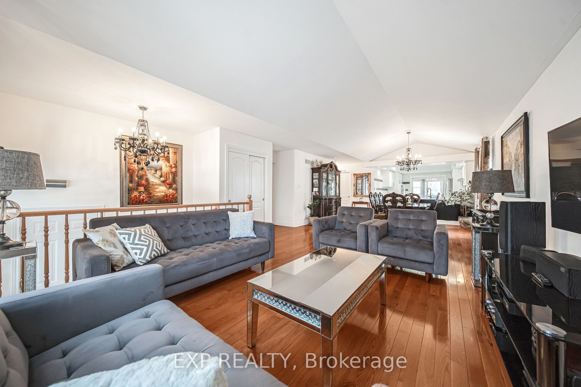 7 Lynbrook Lane Property Photo 25