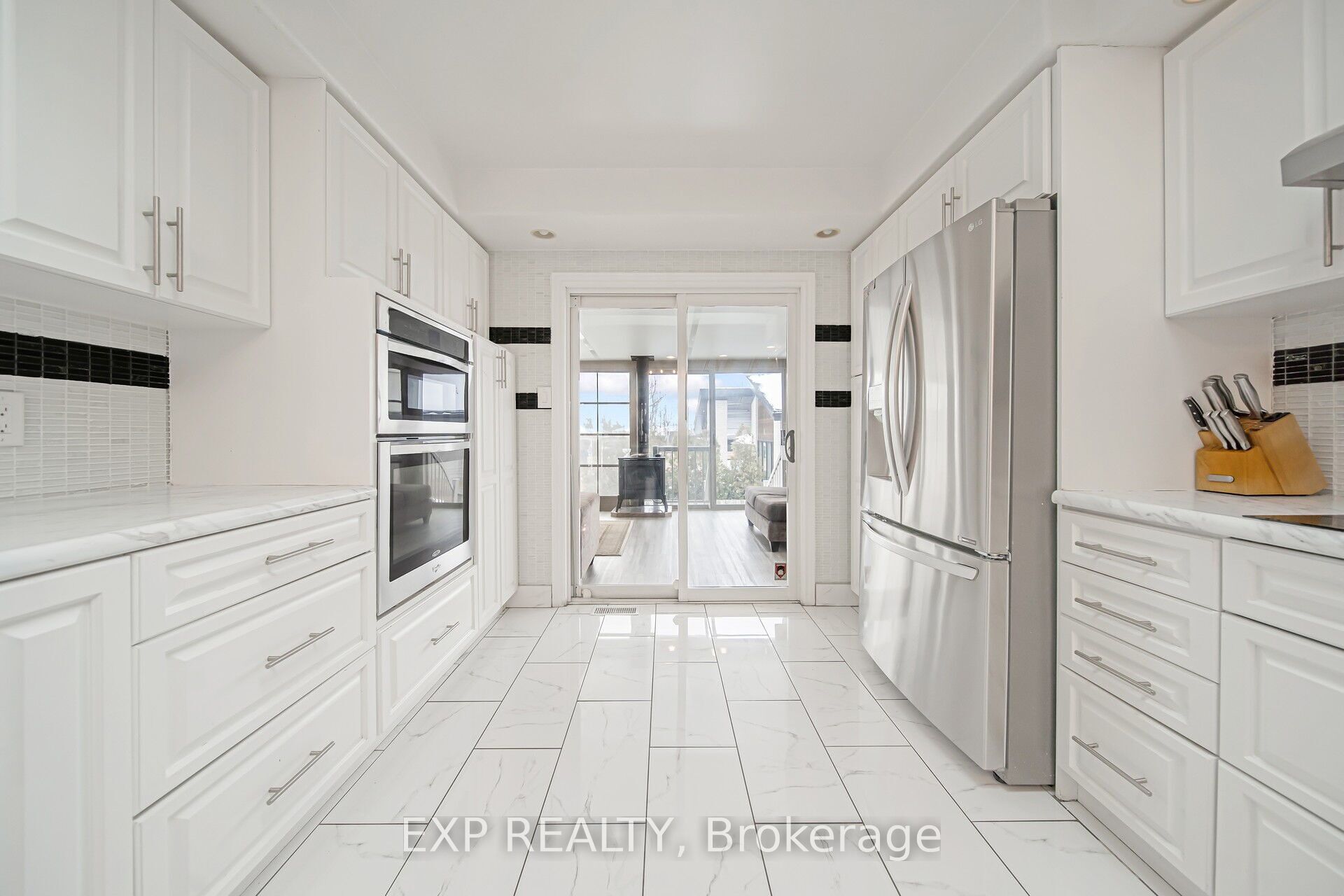 7 Lynbrook Lane Property Photo 33