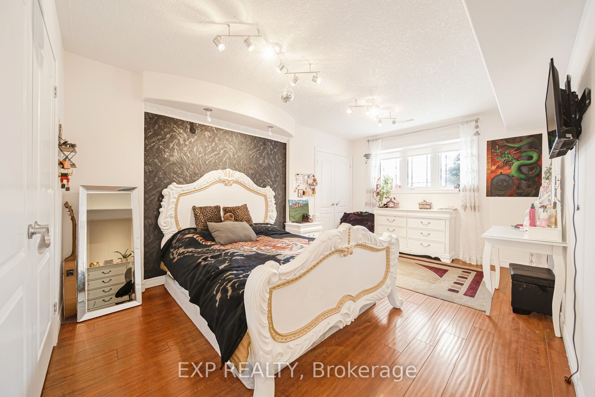 7 Lynbrook Lane Property Photo 47