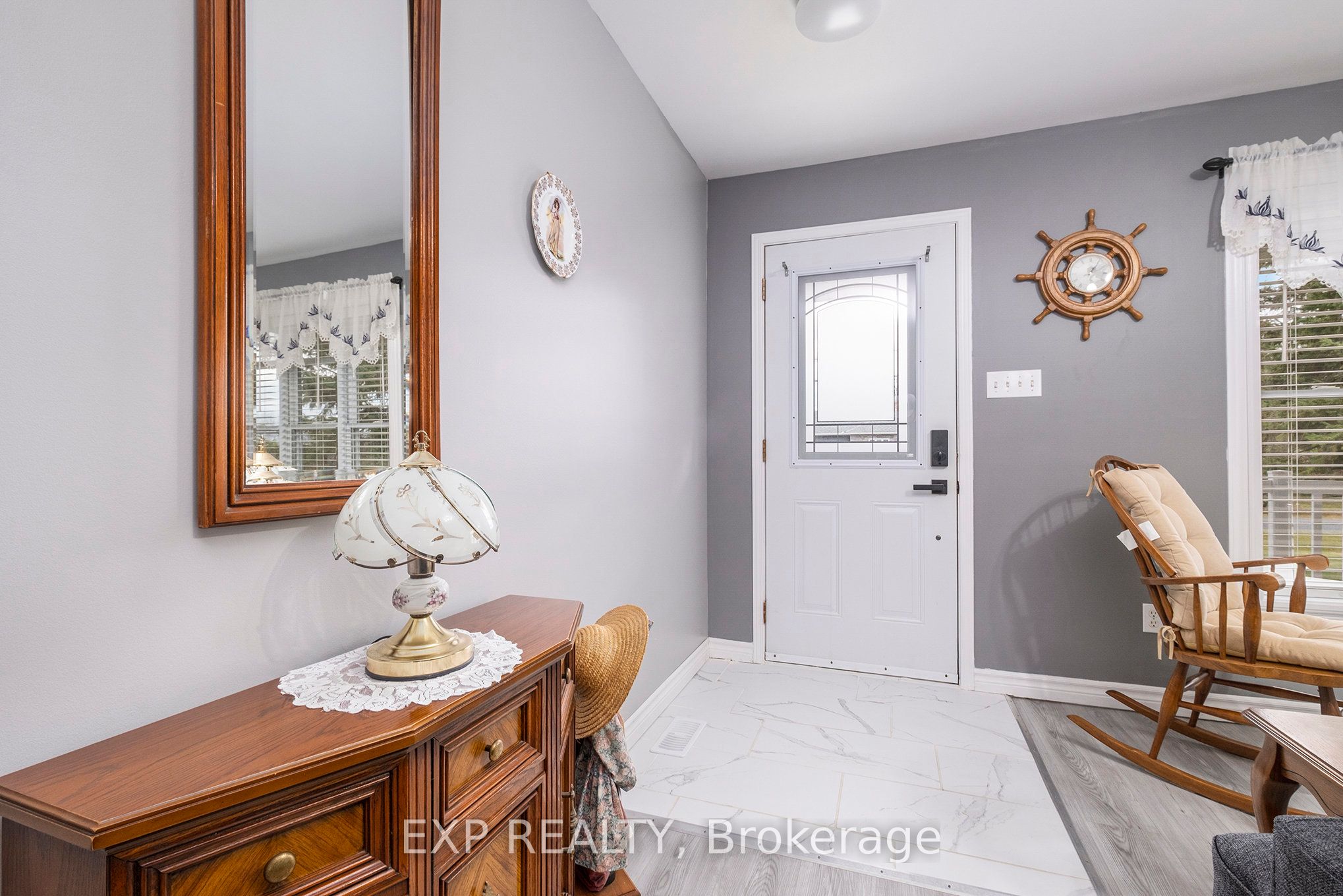 2190 Valley Street Property Photo 5