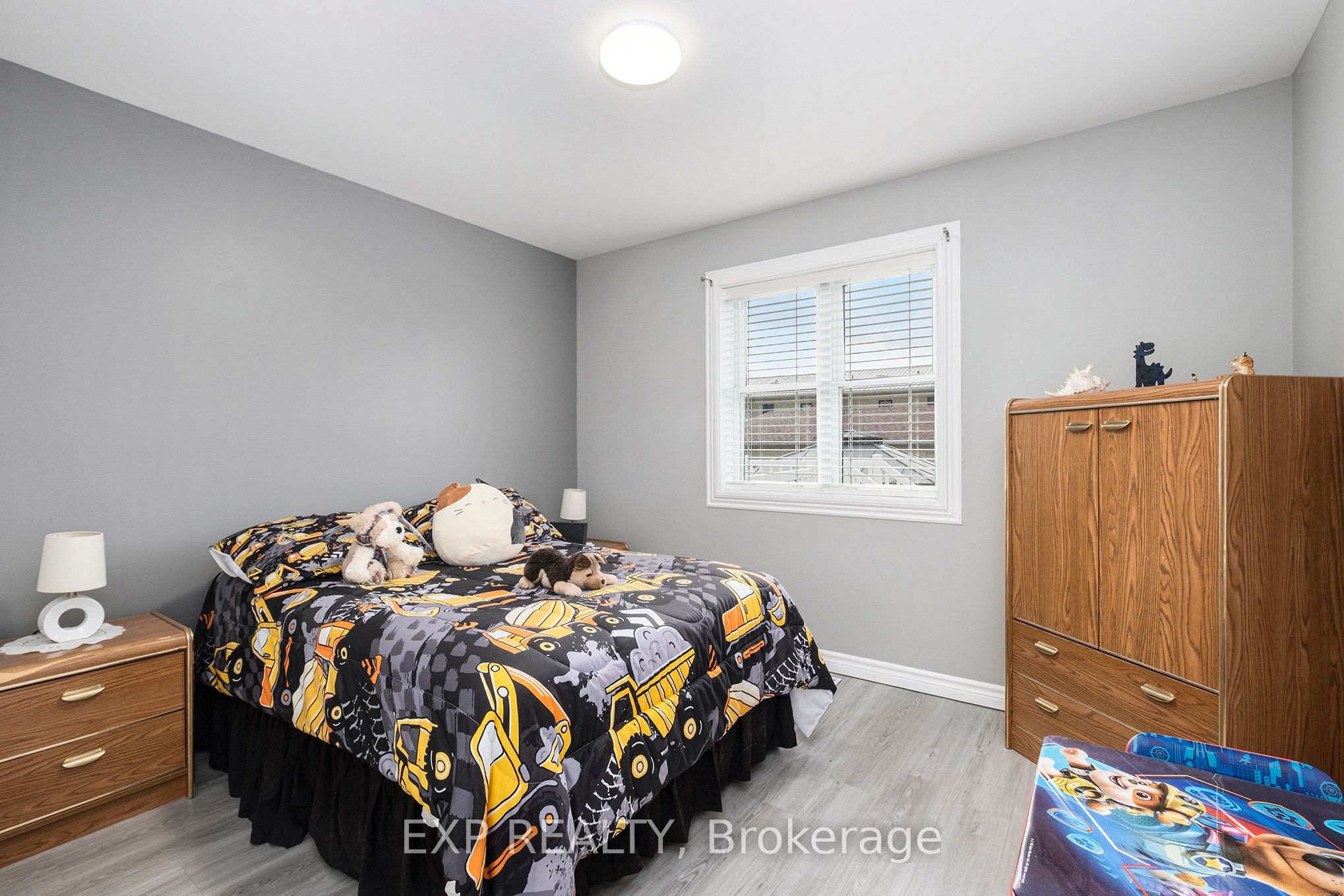 2190 Valley Street Property Photo 14