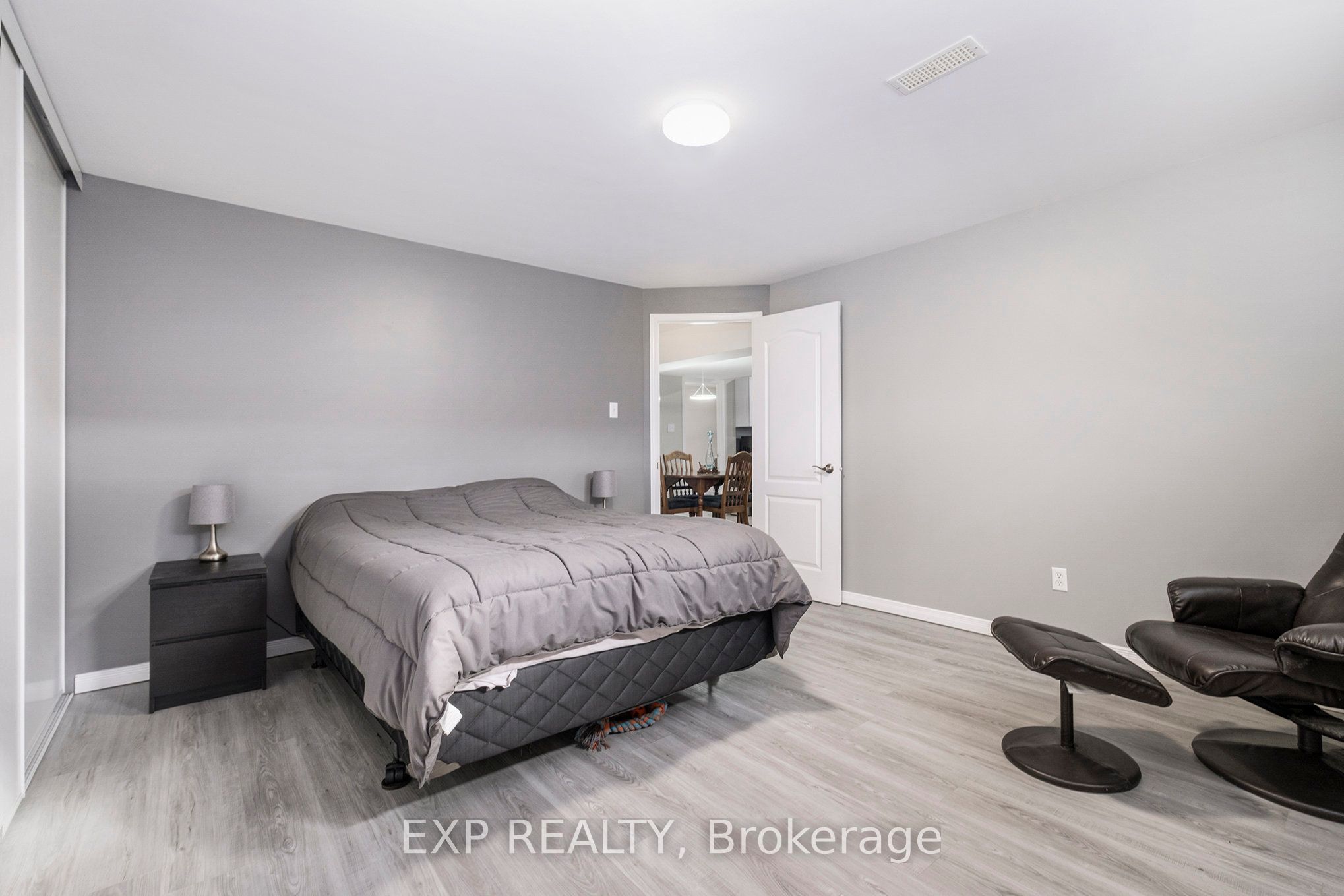 2190 Valley Street Property Photo 19