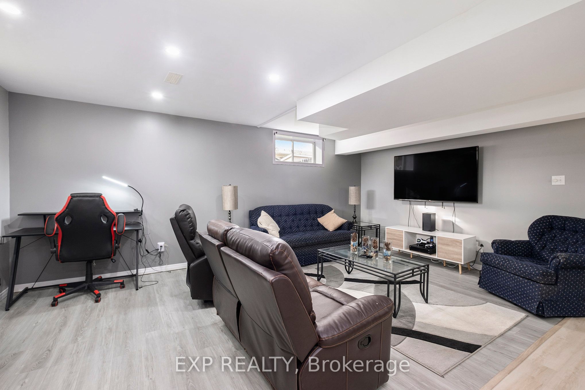 2190 Valley Street Property Photo 21