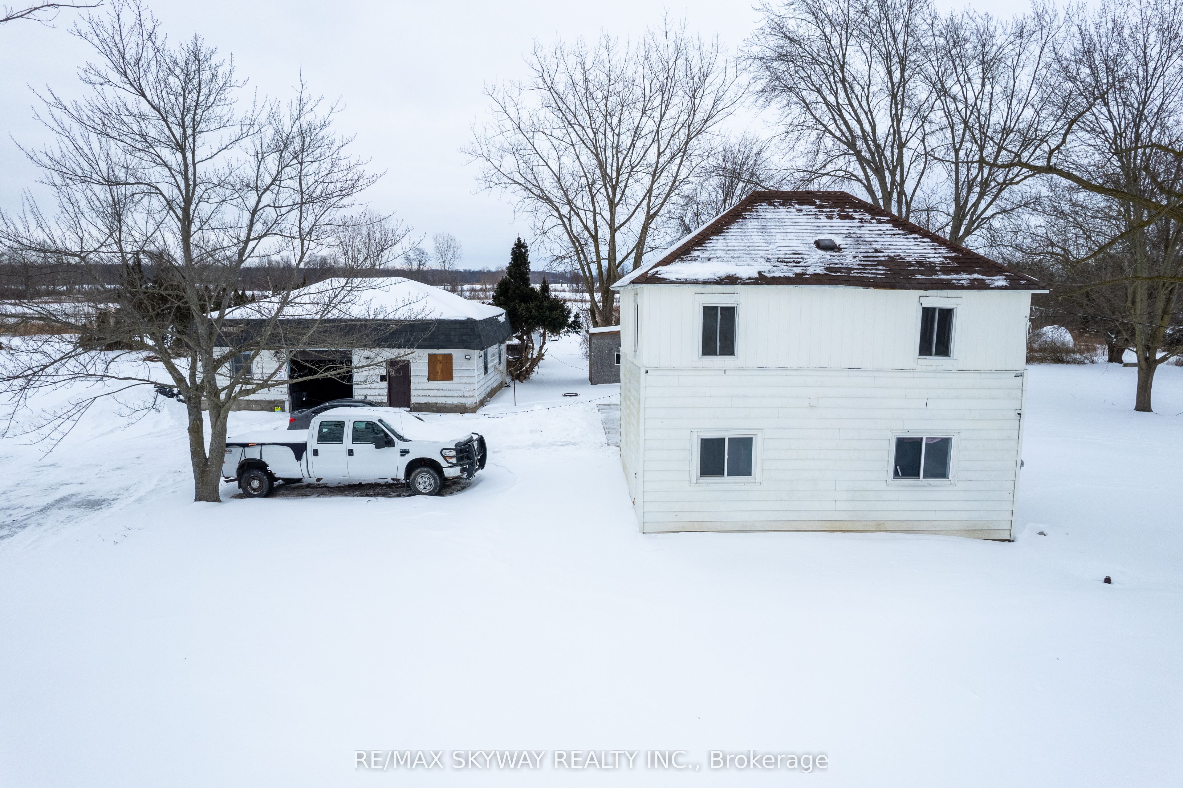 53263 Winger Road Property Photo