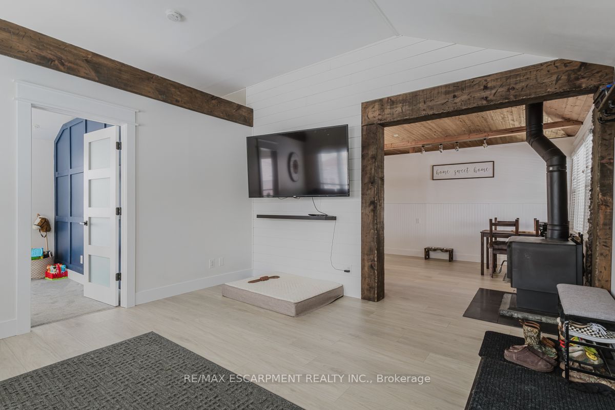 1199 Lakeshore Road Property Photo 3