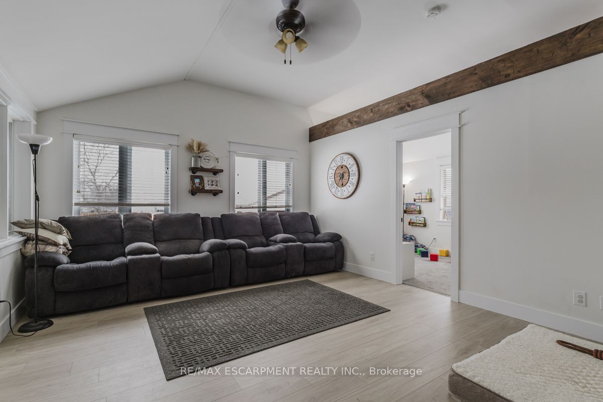 1199 Lakeshore Road Property Photo 6