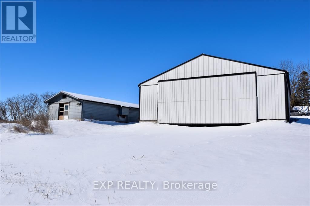 15686 Muirkirk Line Property Photo 7