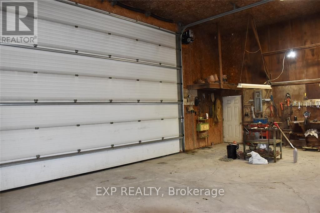 15686 Muirkirk Line Property Photo 9