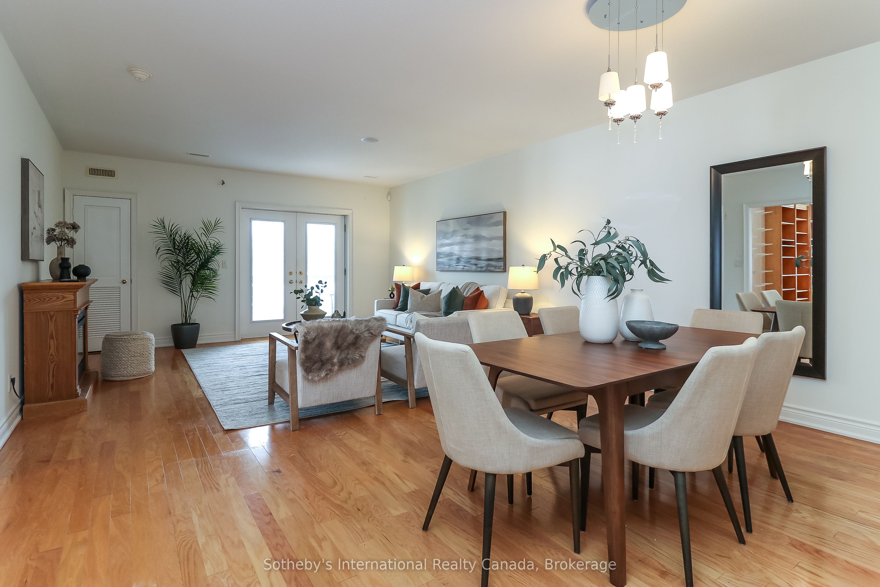 #308 - 25 Beaver Street Property Photo 8