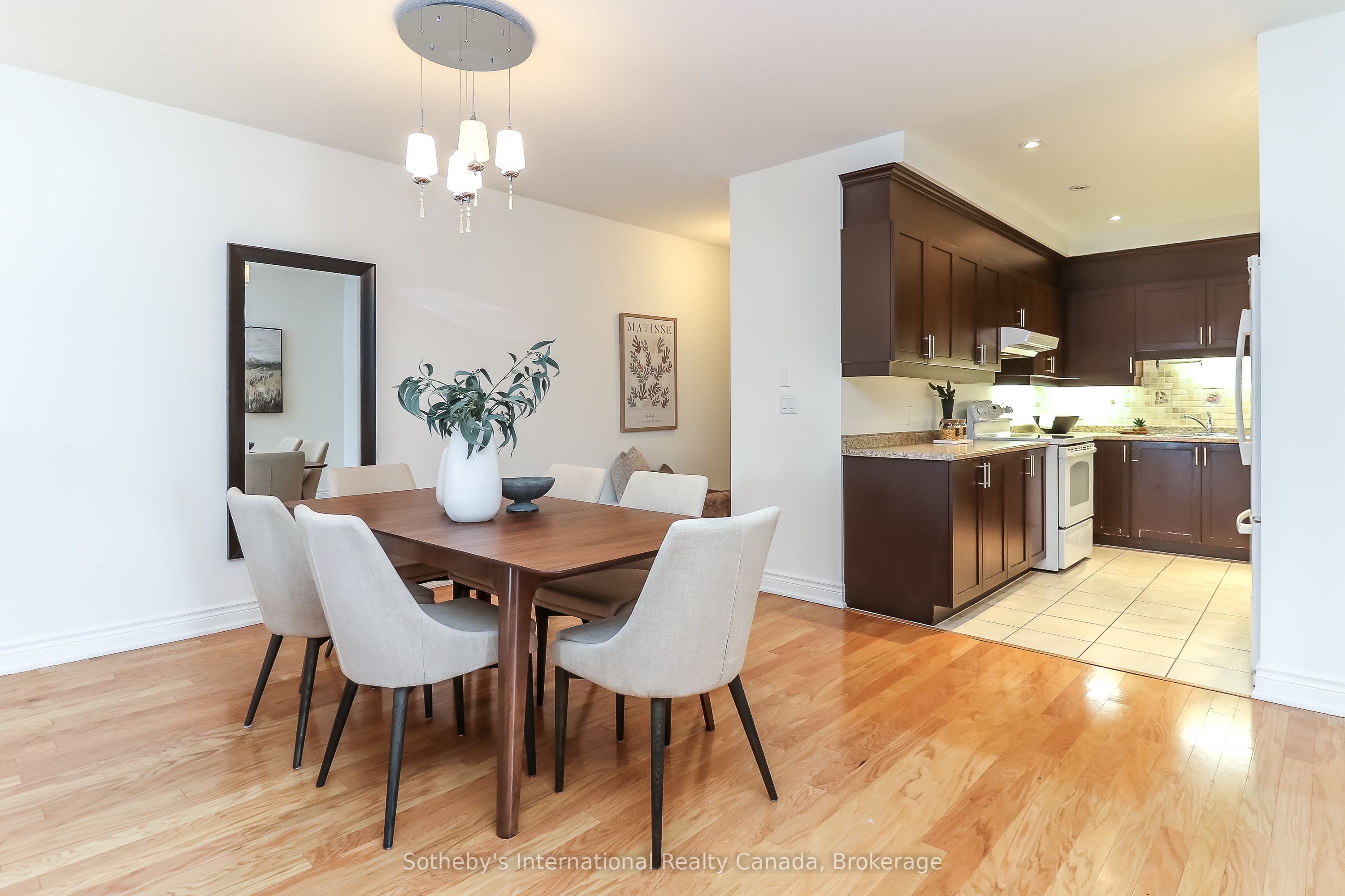 #308 - 25 Beaver Street Property Photo 9