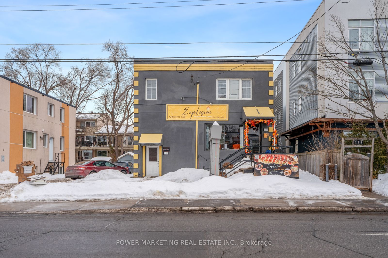 293 St Laurent Boulevard Property Photo