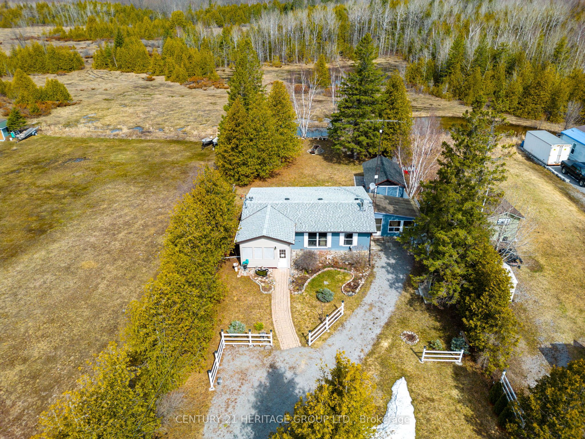 220 Mcguire Beach Road Property Photo