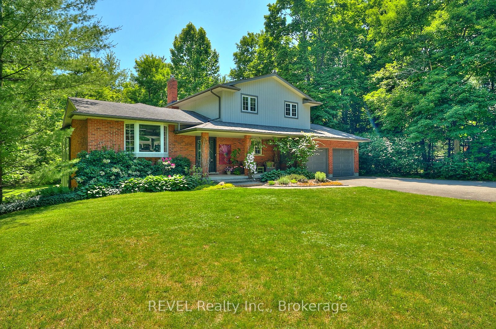 152 Merritt Road Property Photo 1