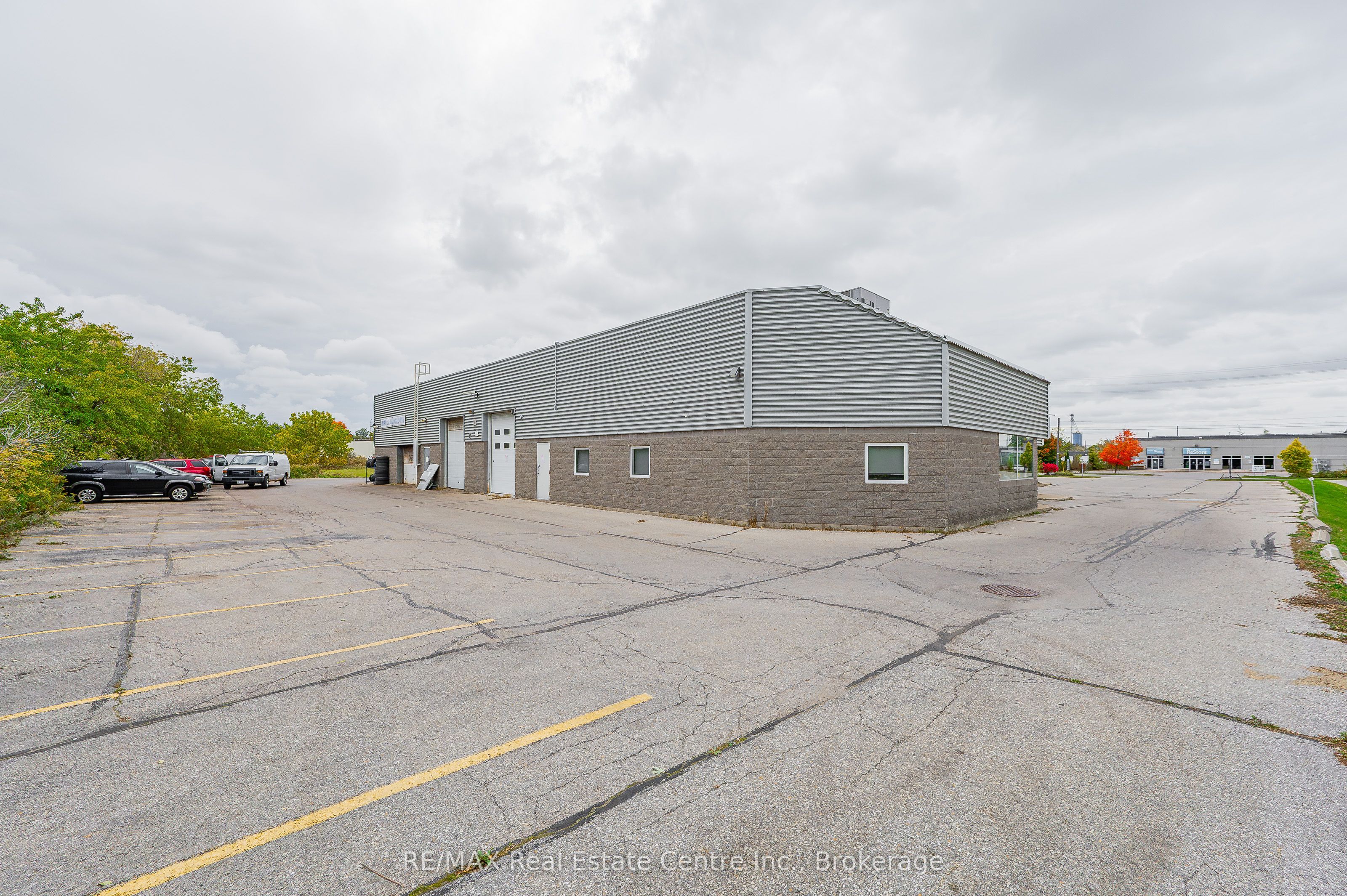 #unit #7 - 214 Speedvale Avenue Property Photo 32