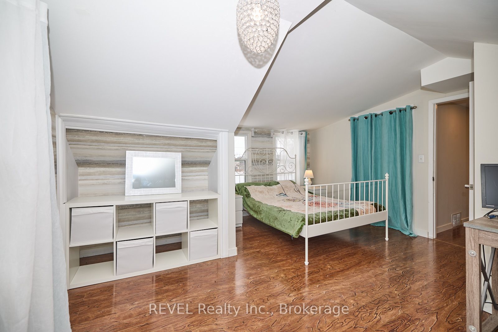 3252 Young Avenue Property Photo 34