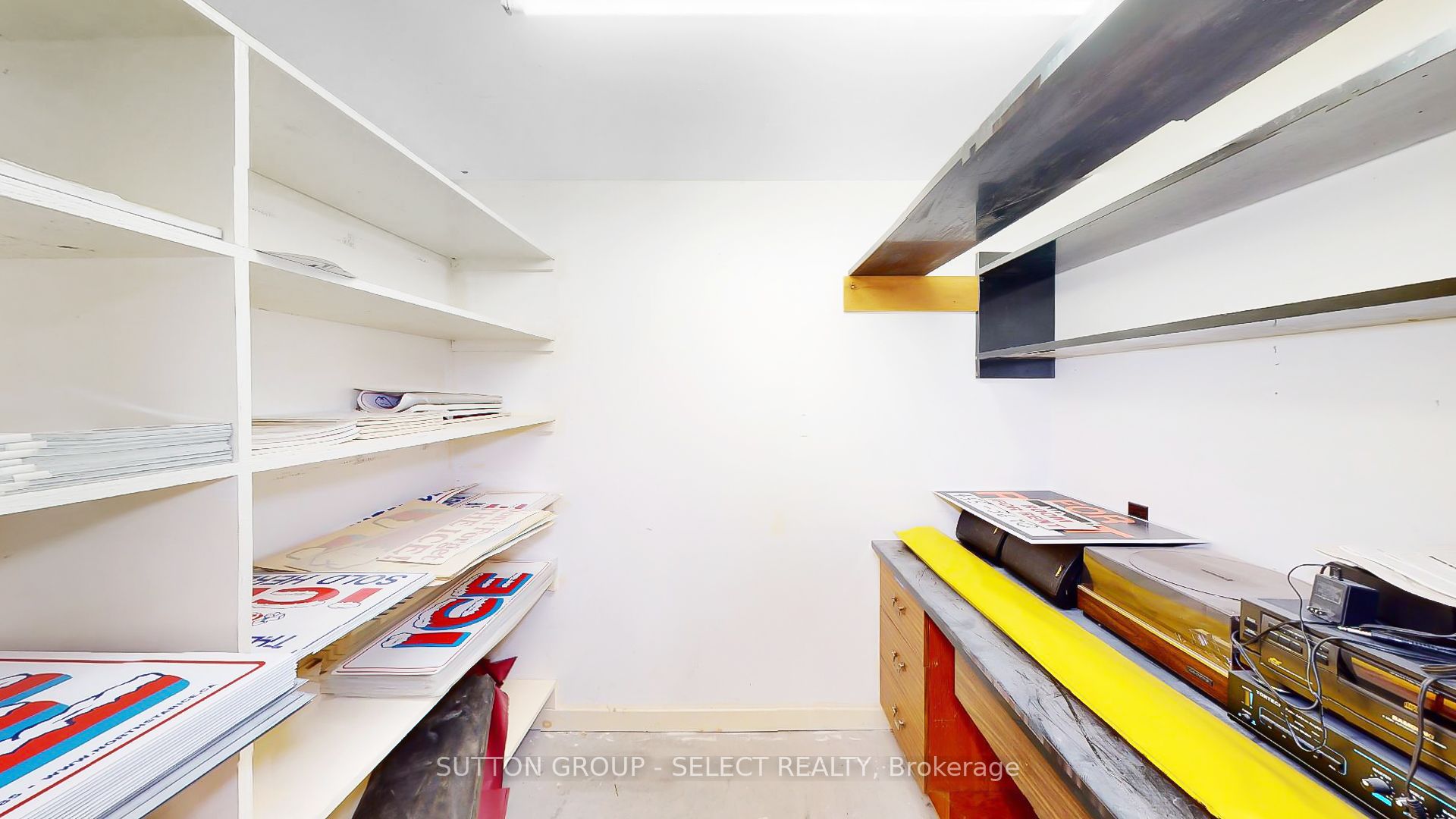 1024 Oxford Street Property Photo 26