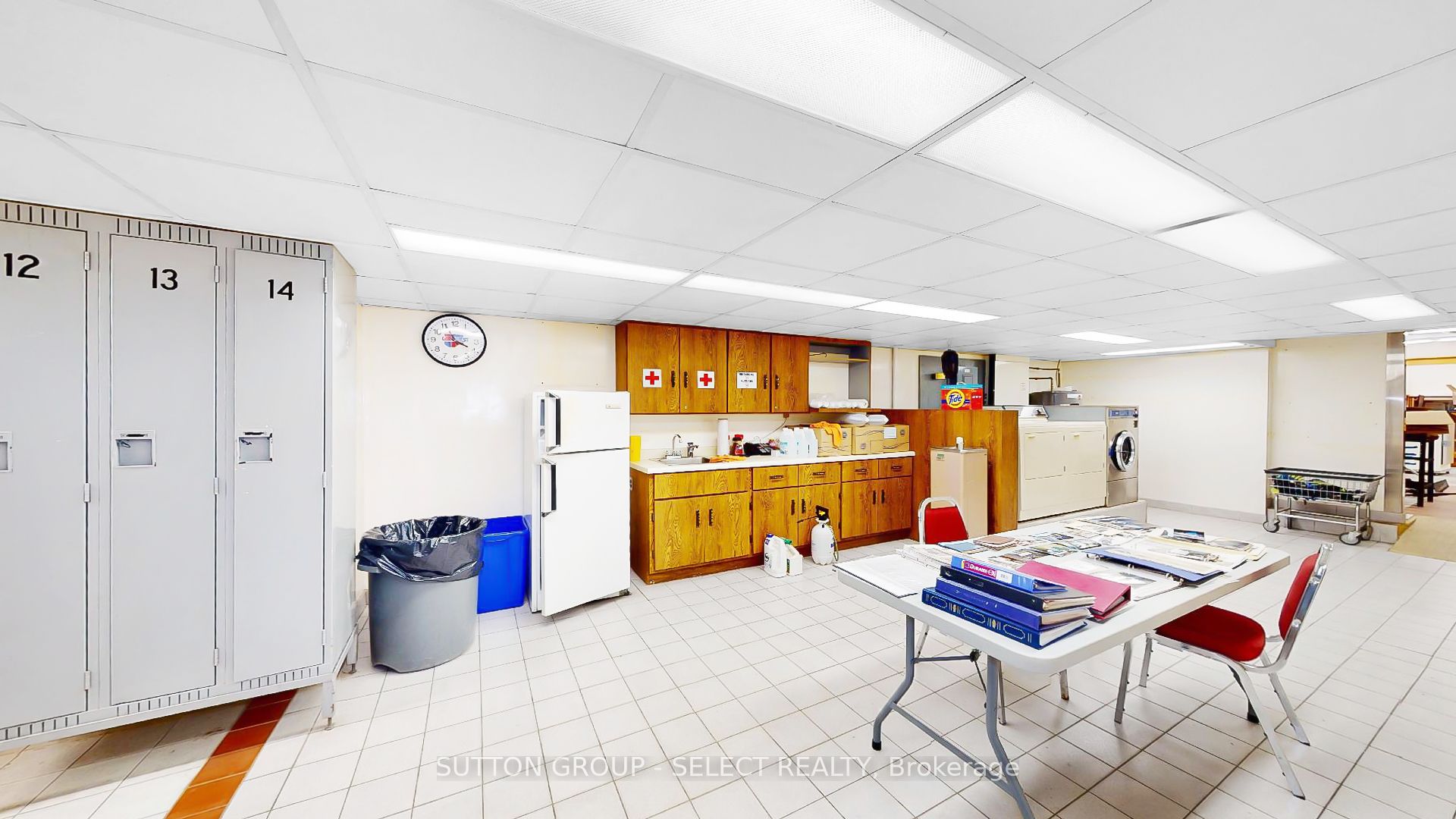 1024 Oxford Street Property Photo 28