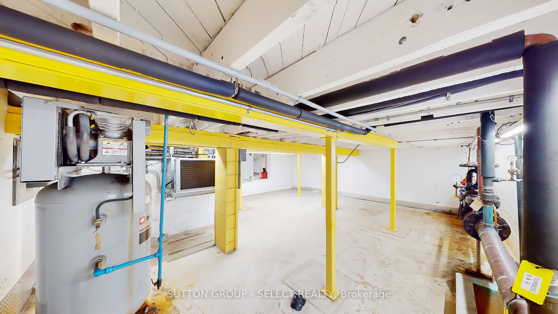 1024 Oxford Street Property Photo 28