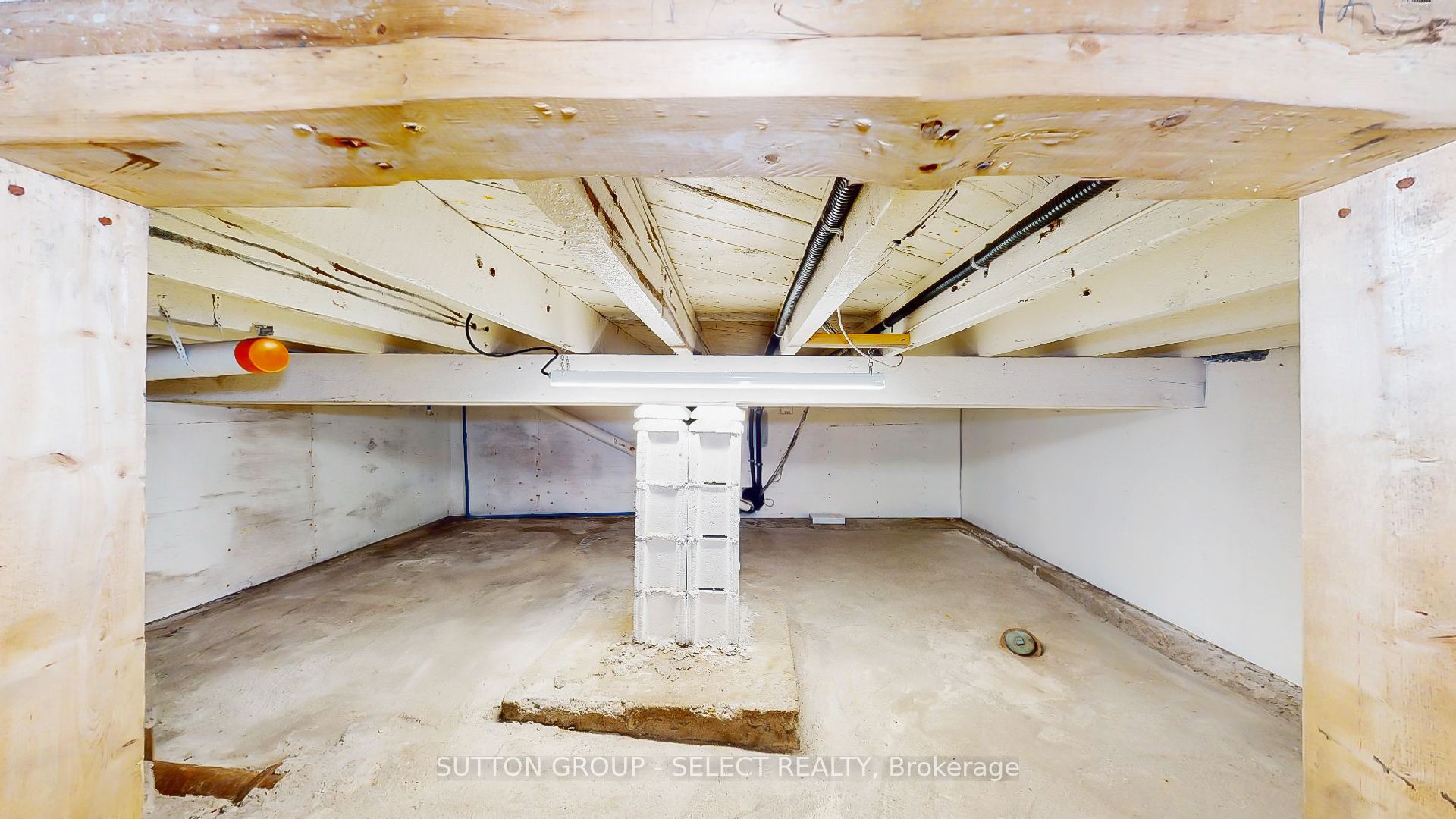 1024 Oxford Street Property Photo 29