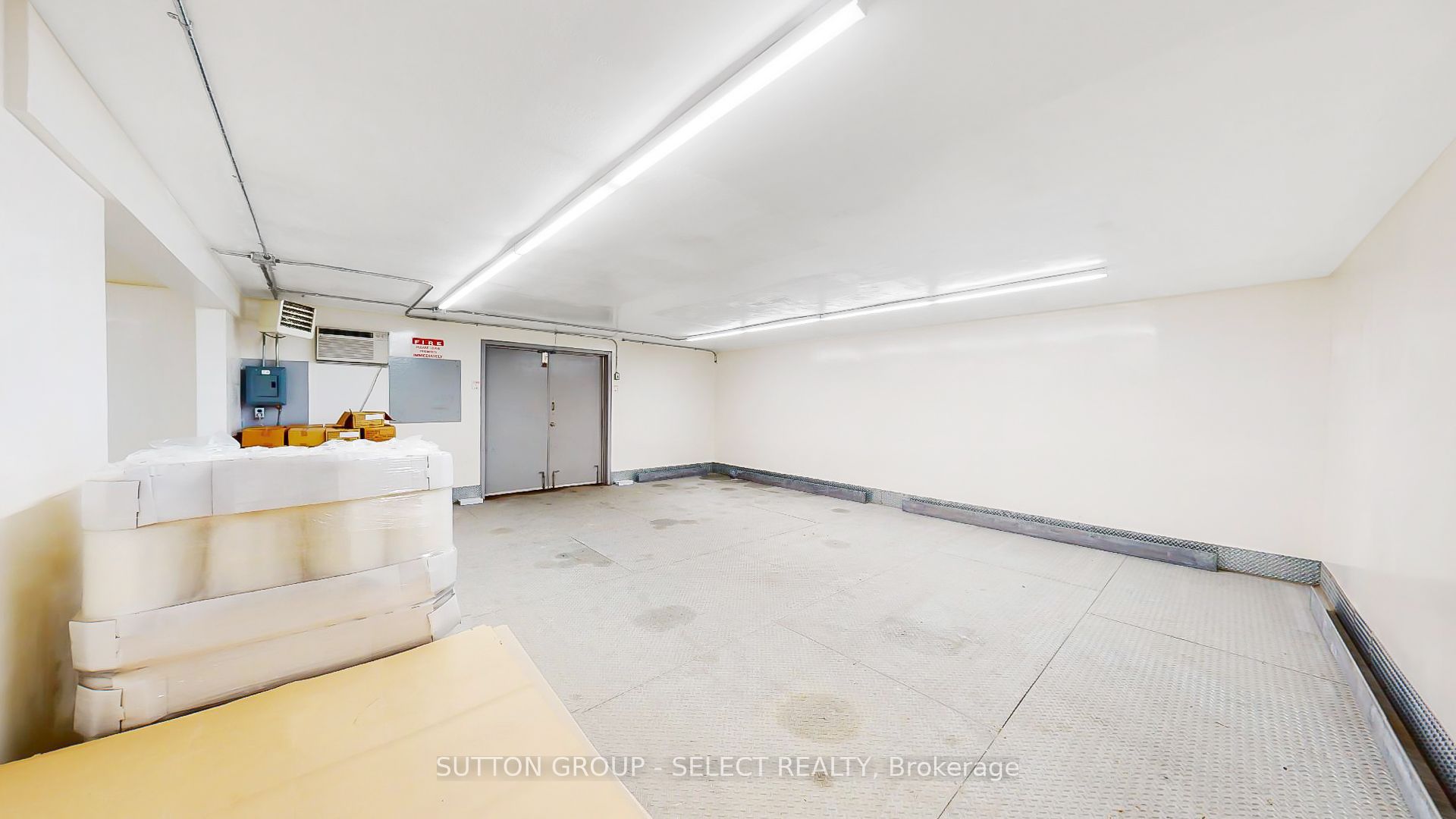 1024 Oxford Street Property Photo 35