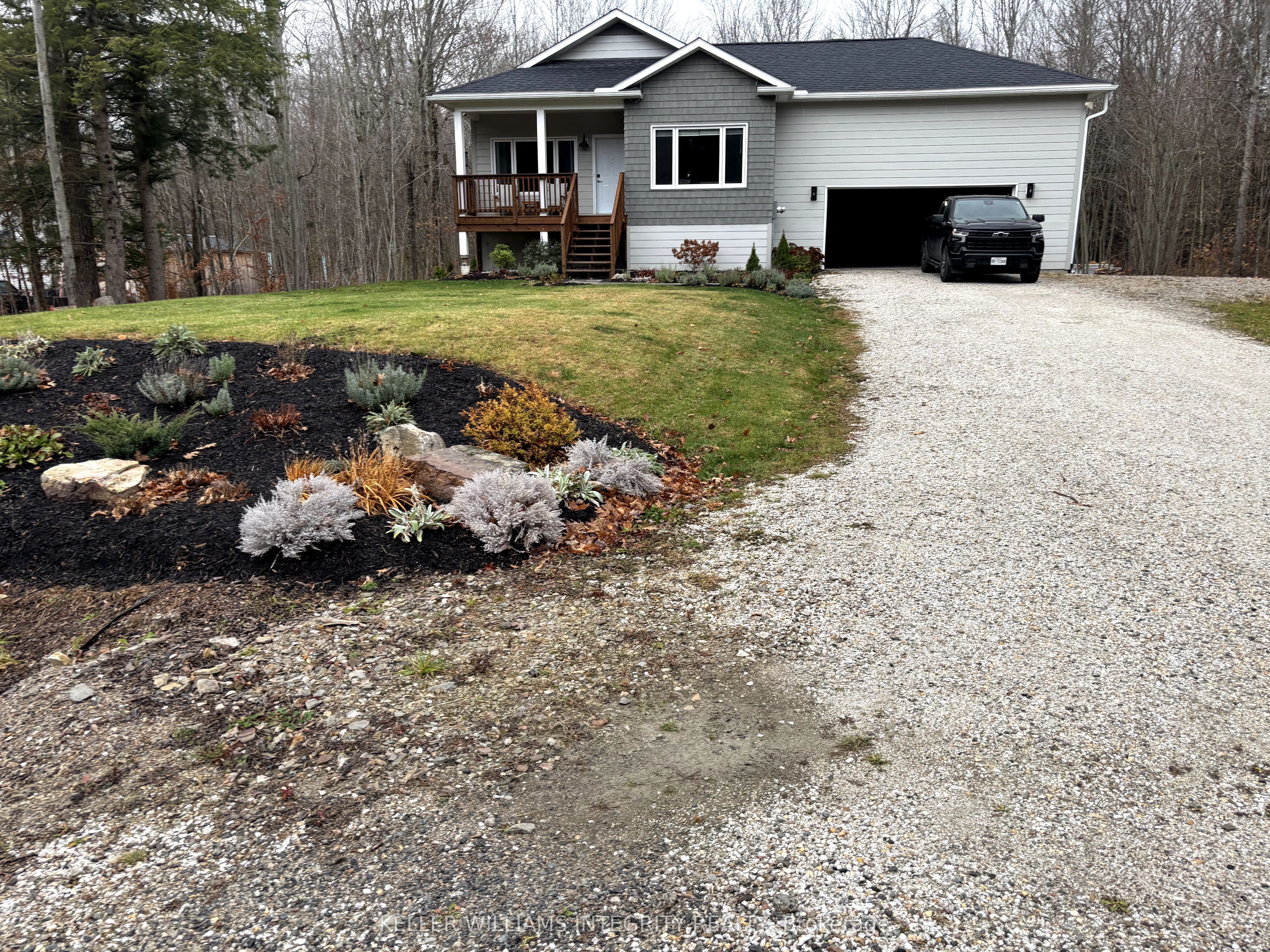 734 Powers Road Property Photo
