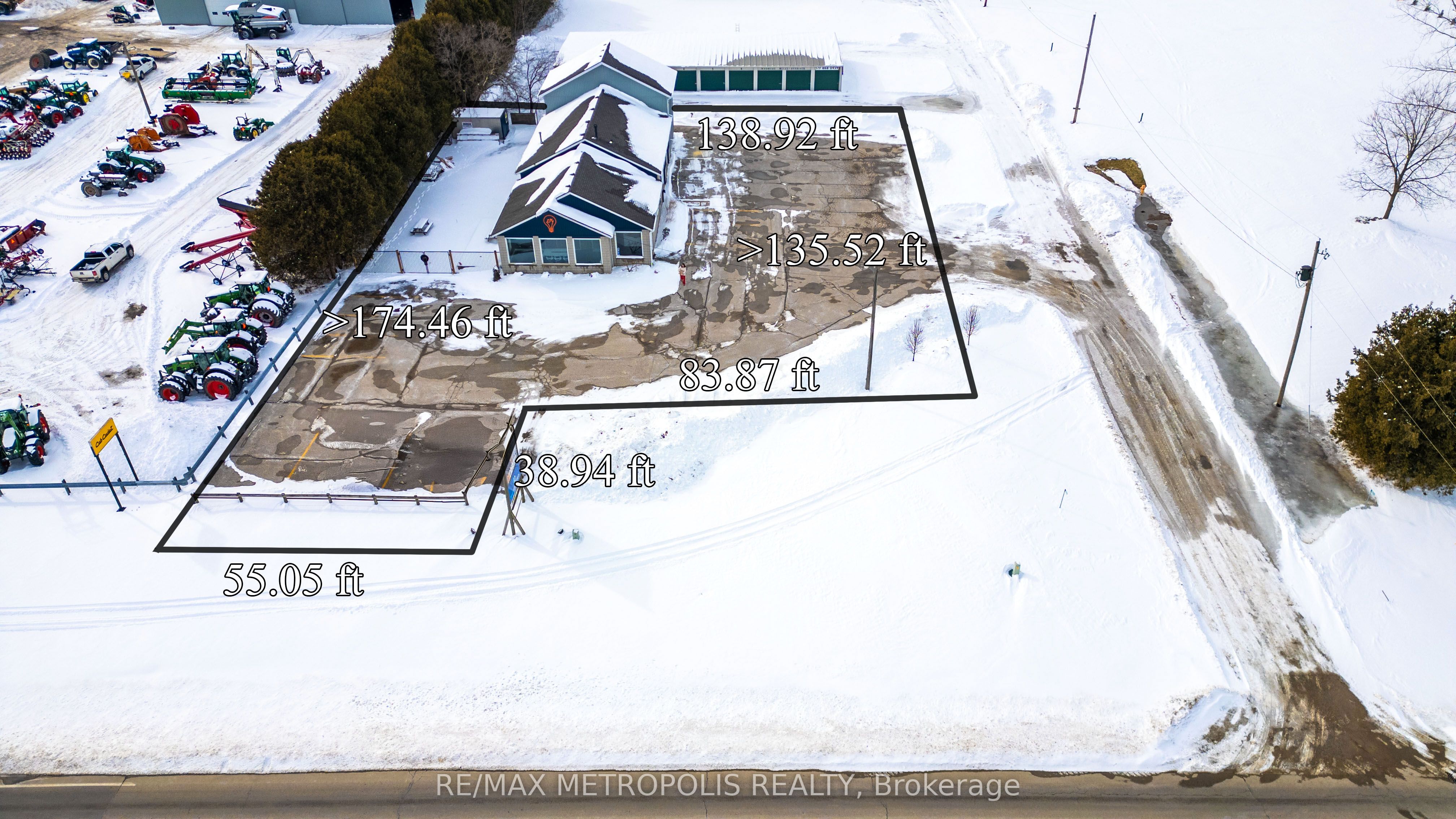 400 Broadway Street Property Photo 2