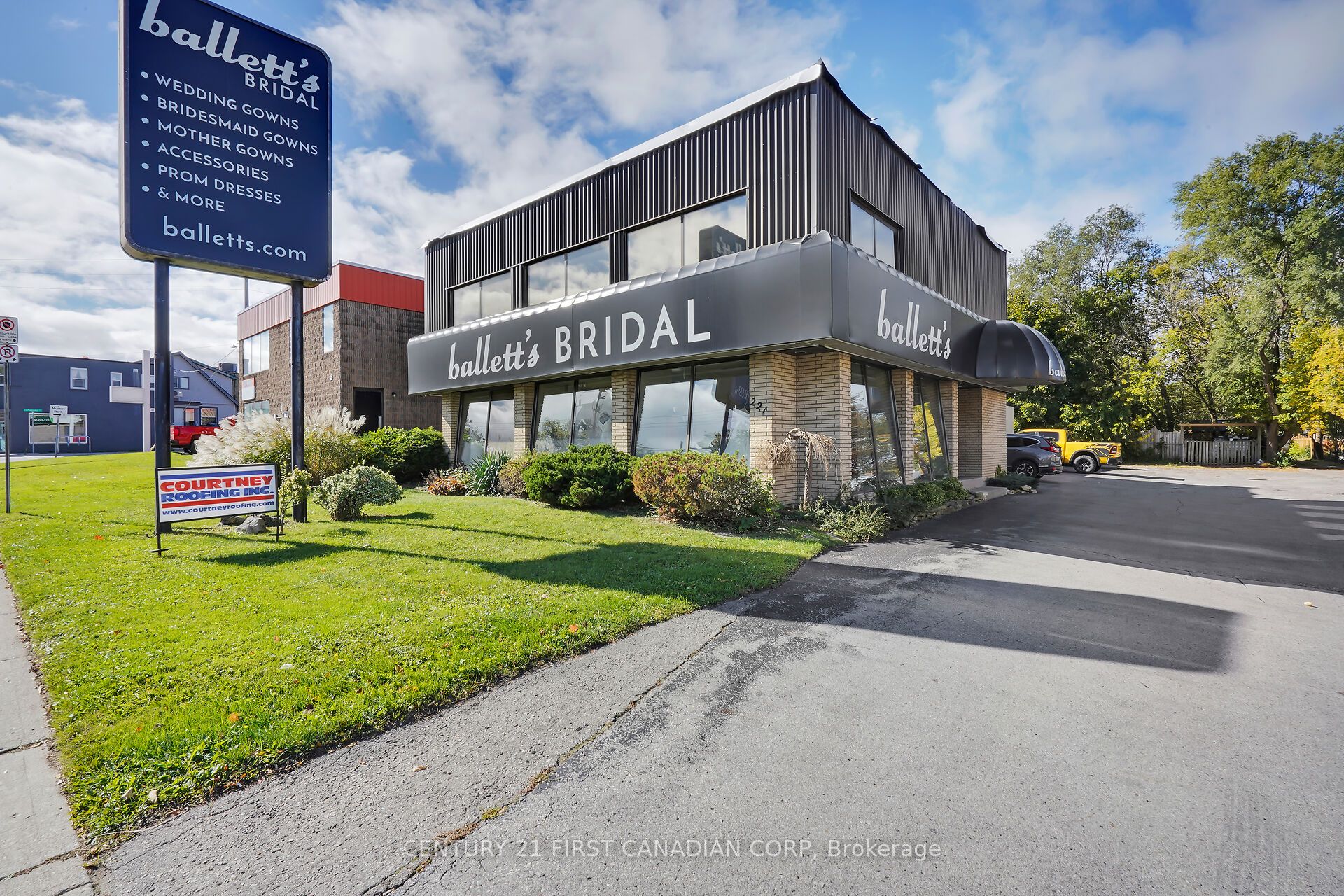 221 Wharncliffe Road Property Photo 1