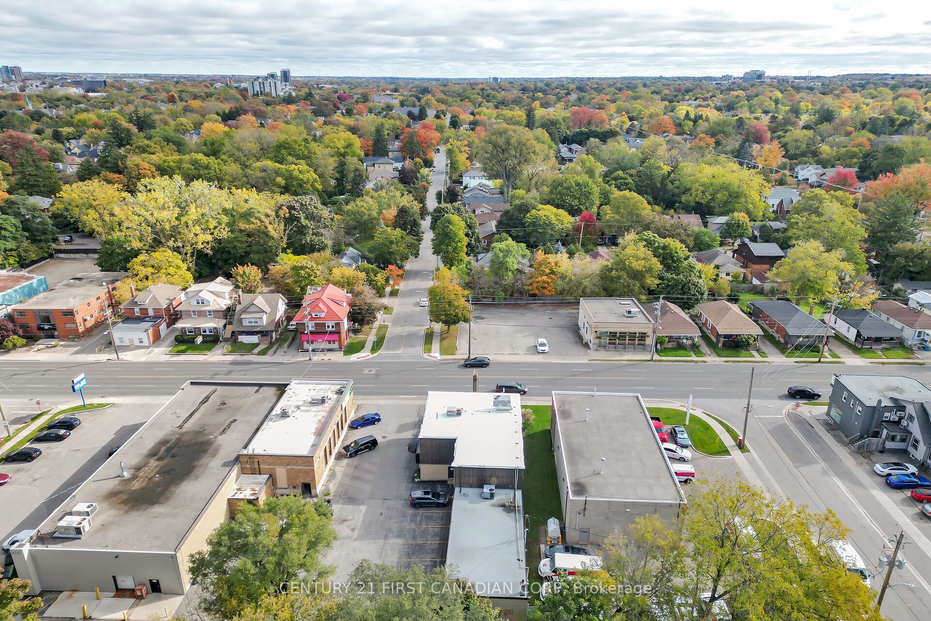 221 Wharncliffe Road Property Photo 3
