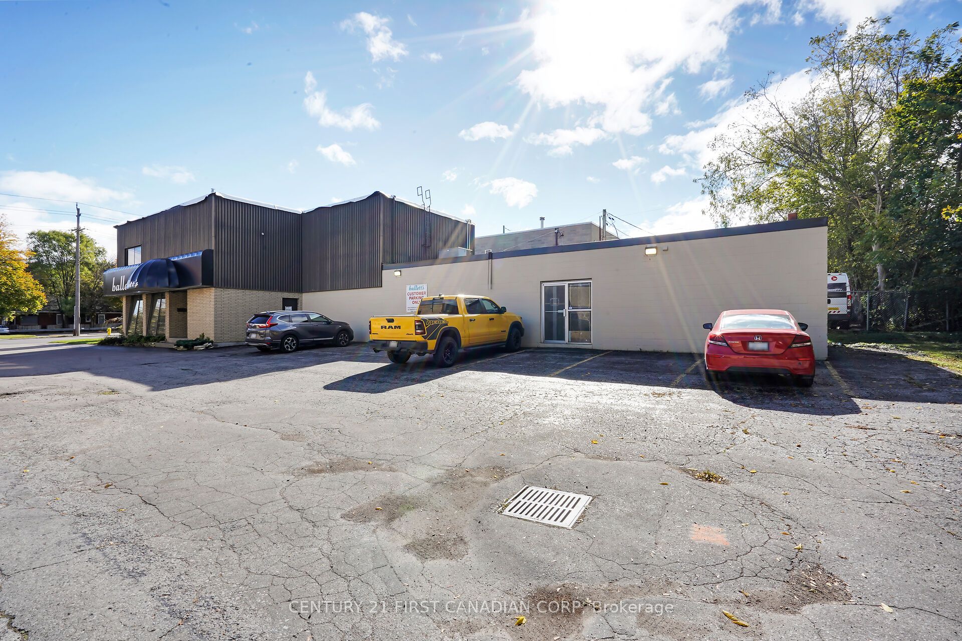 221 Wharncliffe Road Property Photo 14