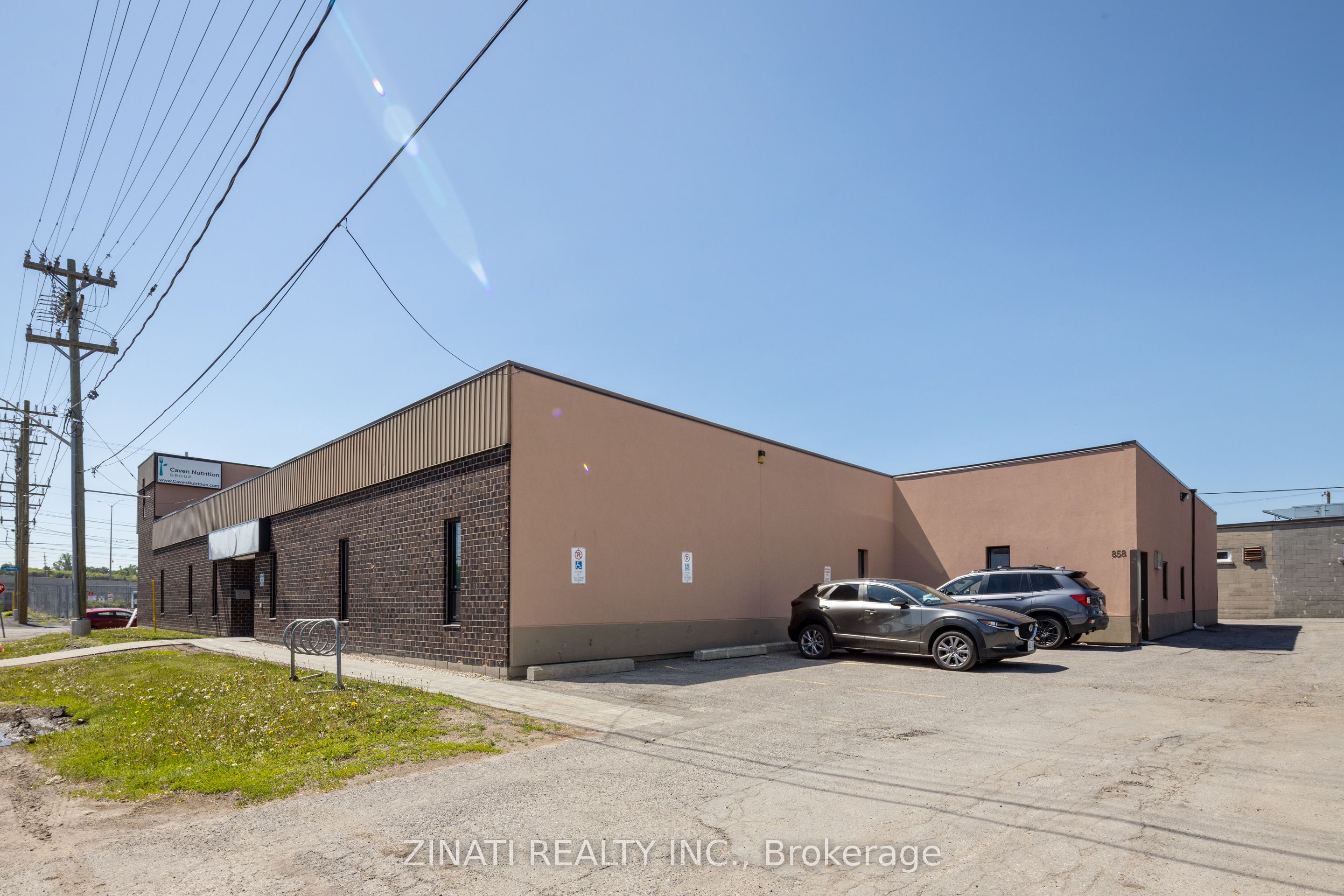 868 Campbell Avenue Property Photo 3