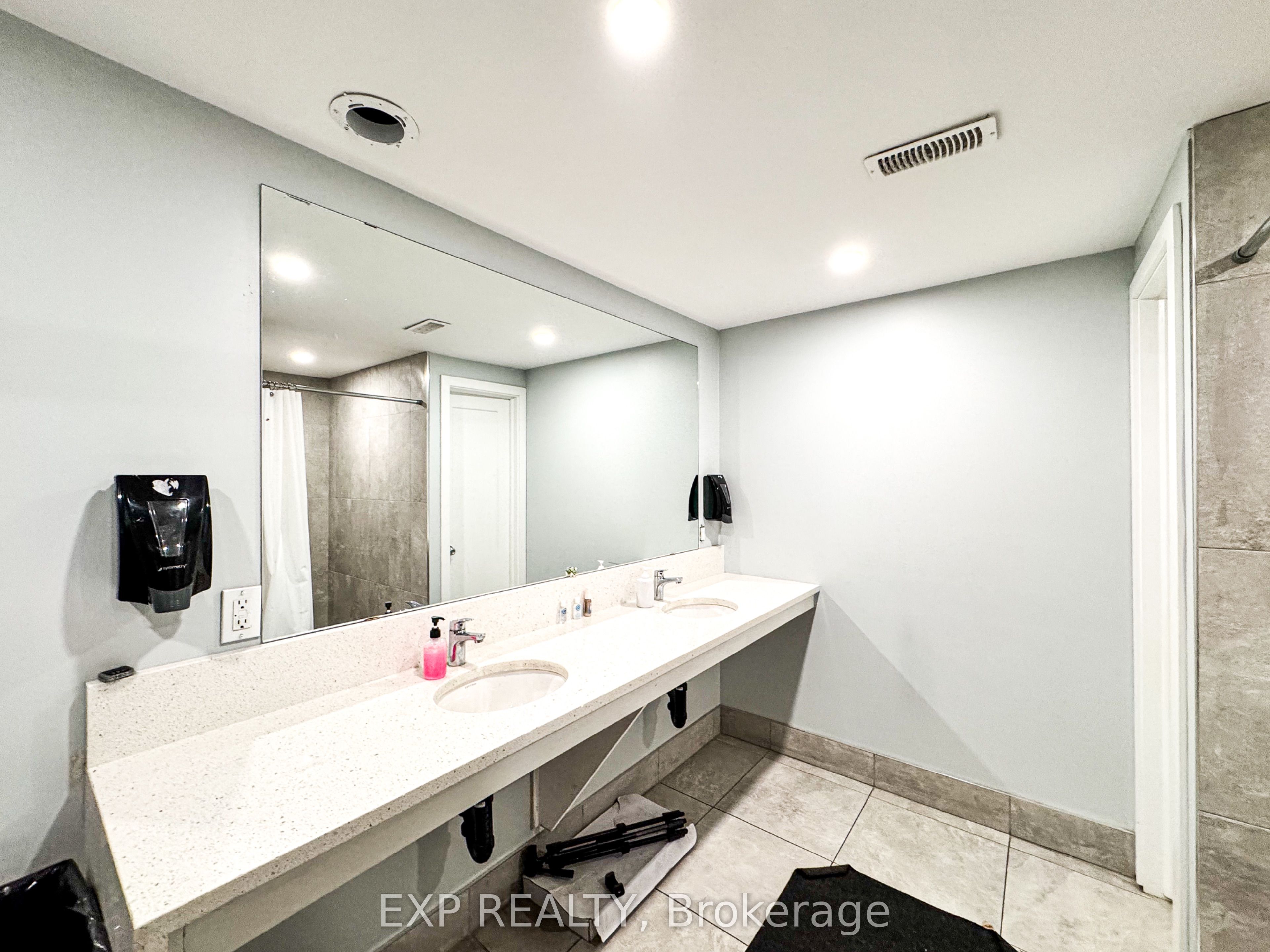 80 Jamie Avenue Property Photo 23