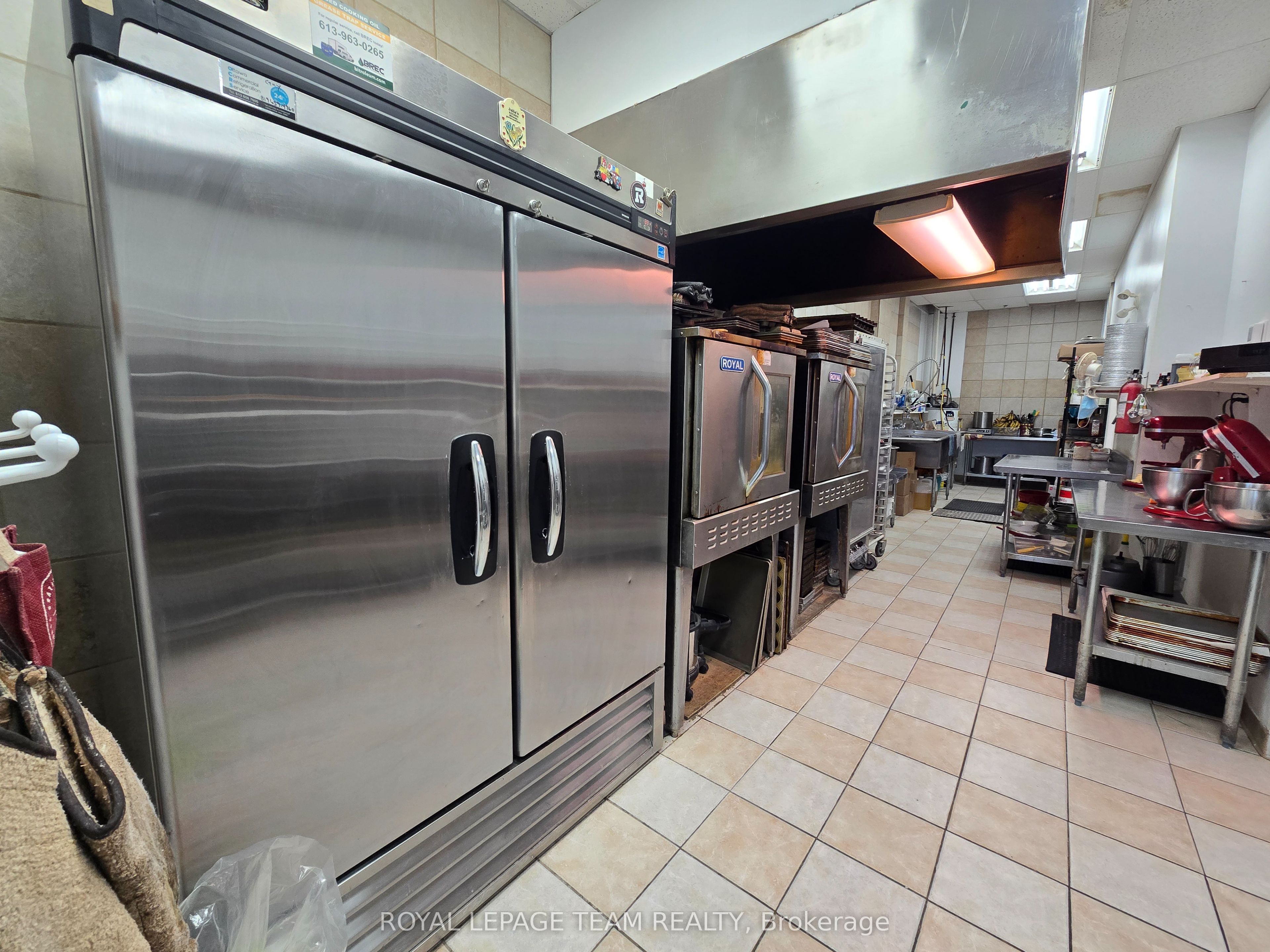 #2 - 4055 Carling Avenue Property Photo 6