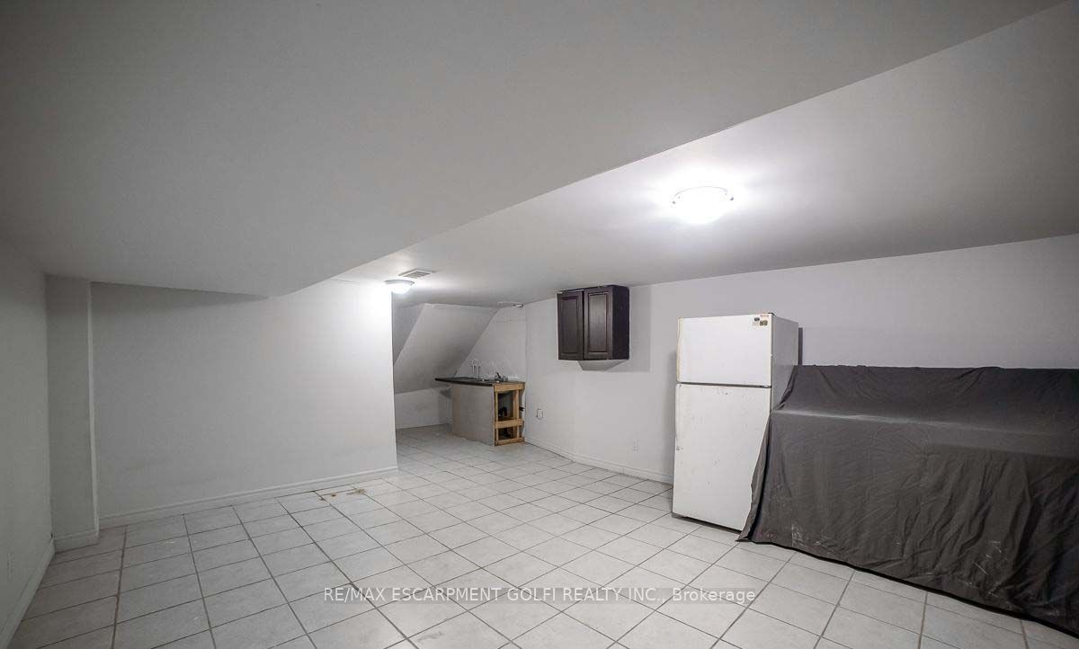 474 Barton Street Property Photo 10