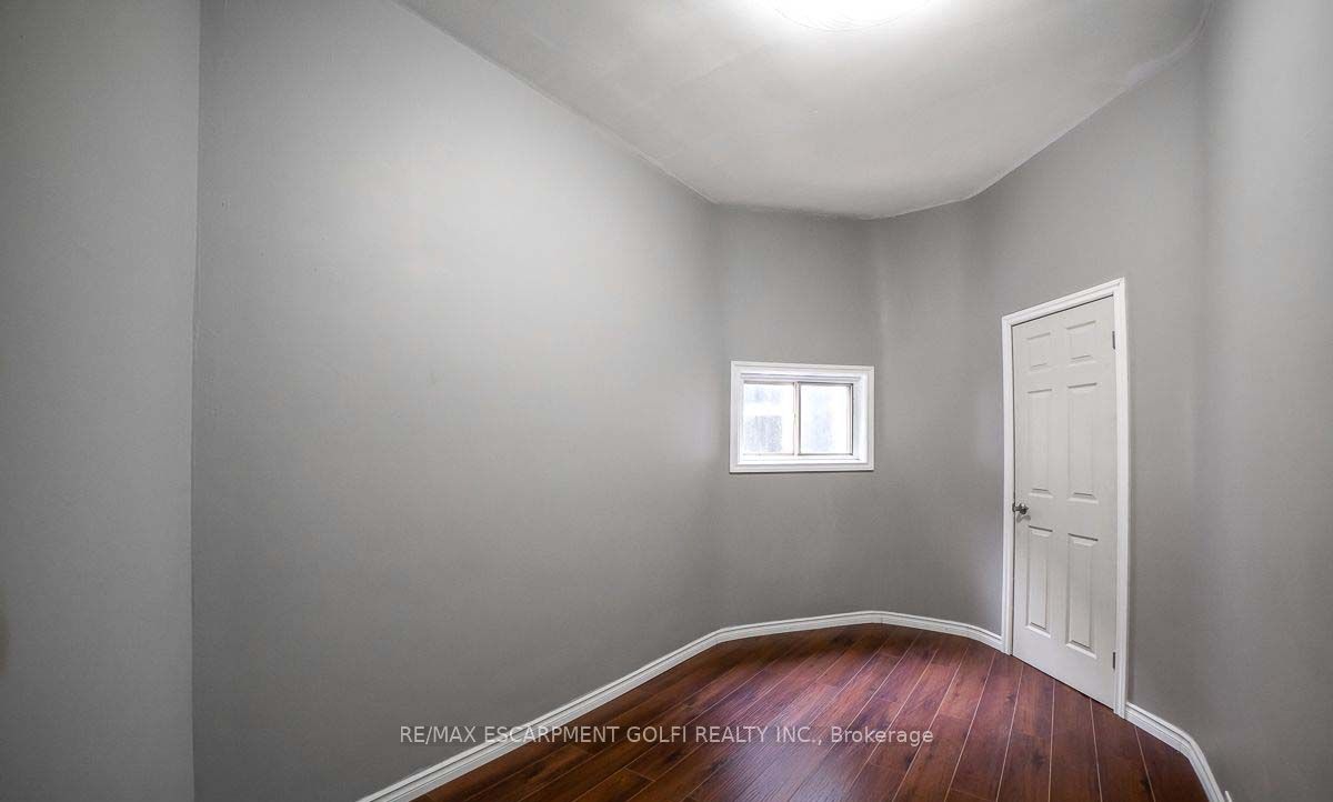 474 Barton Street Property Photo 21