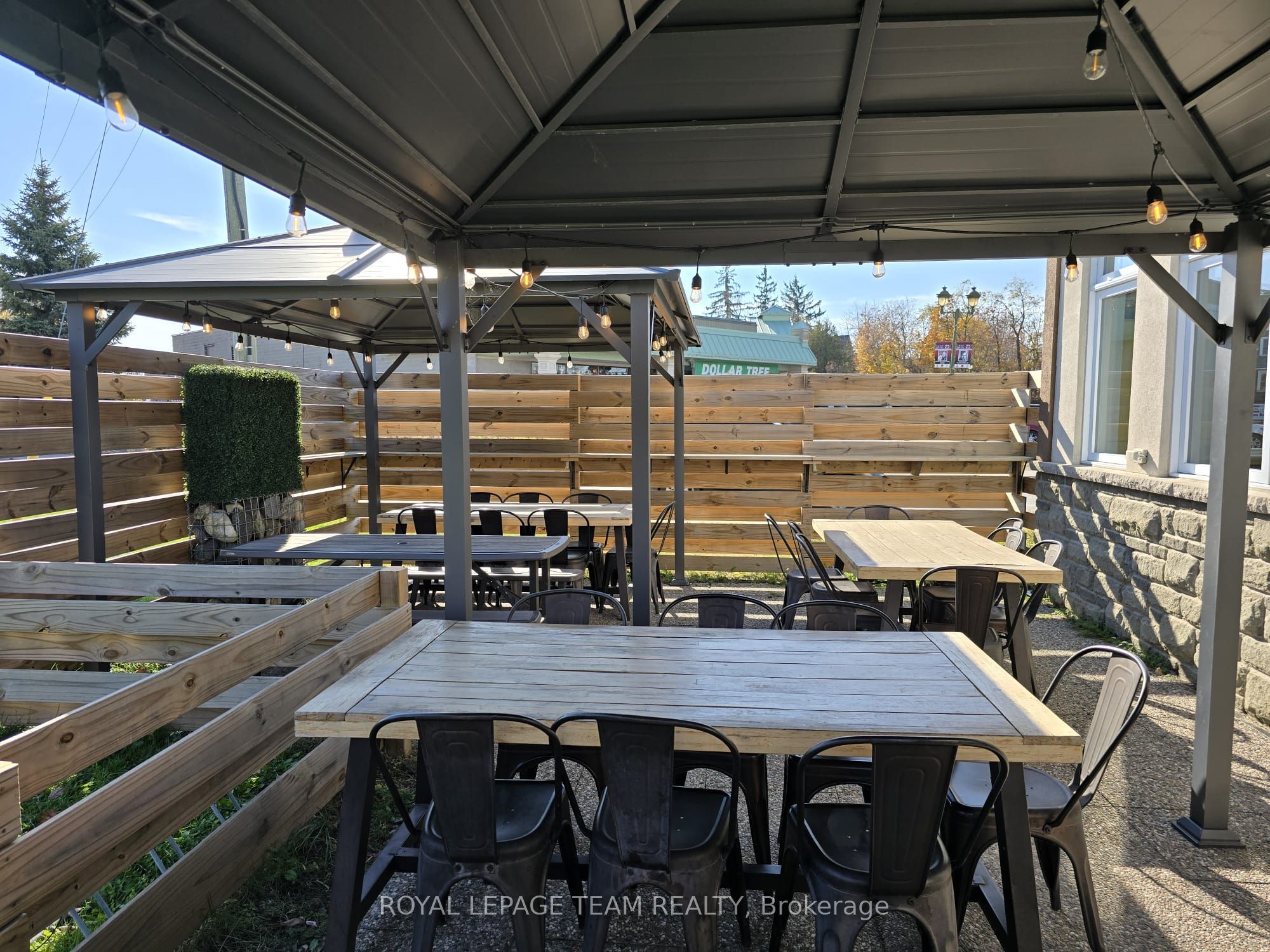 19 Moore Street Property Photo 6