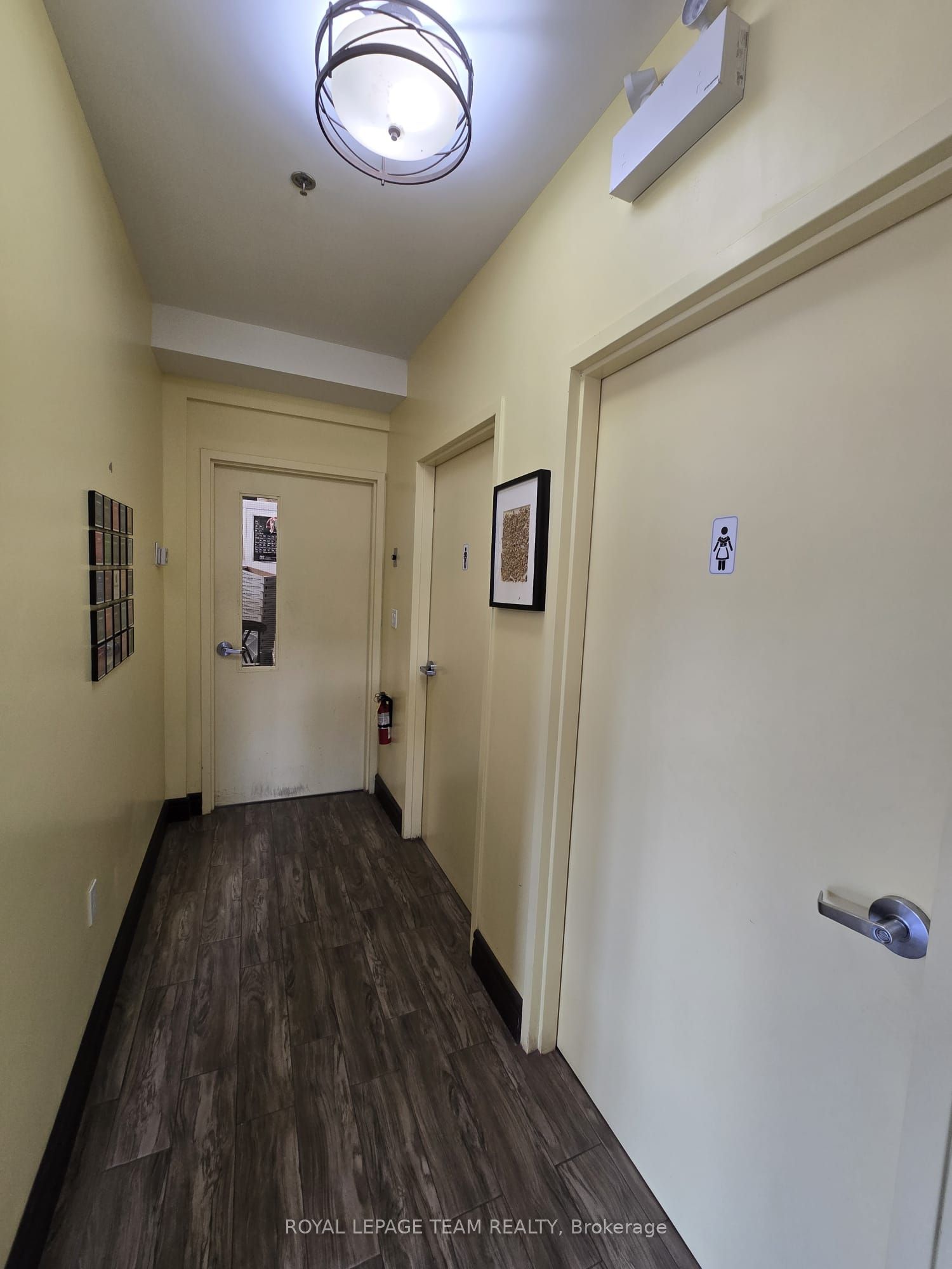 19 Moore Street Property Photo 17