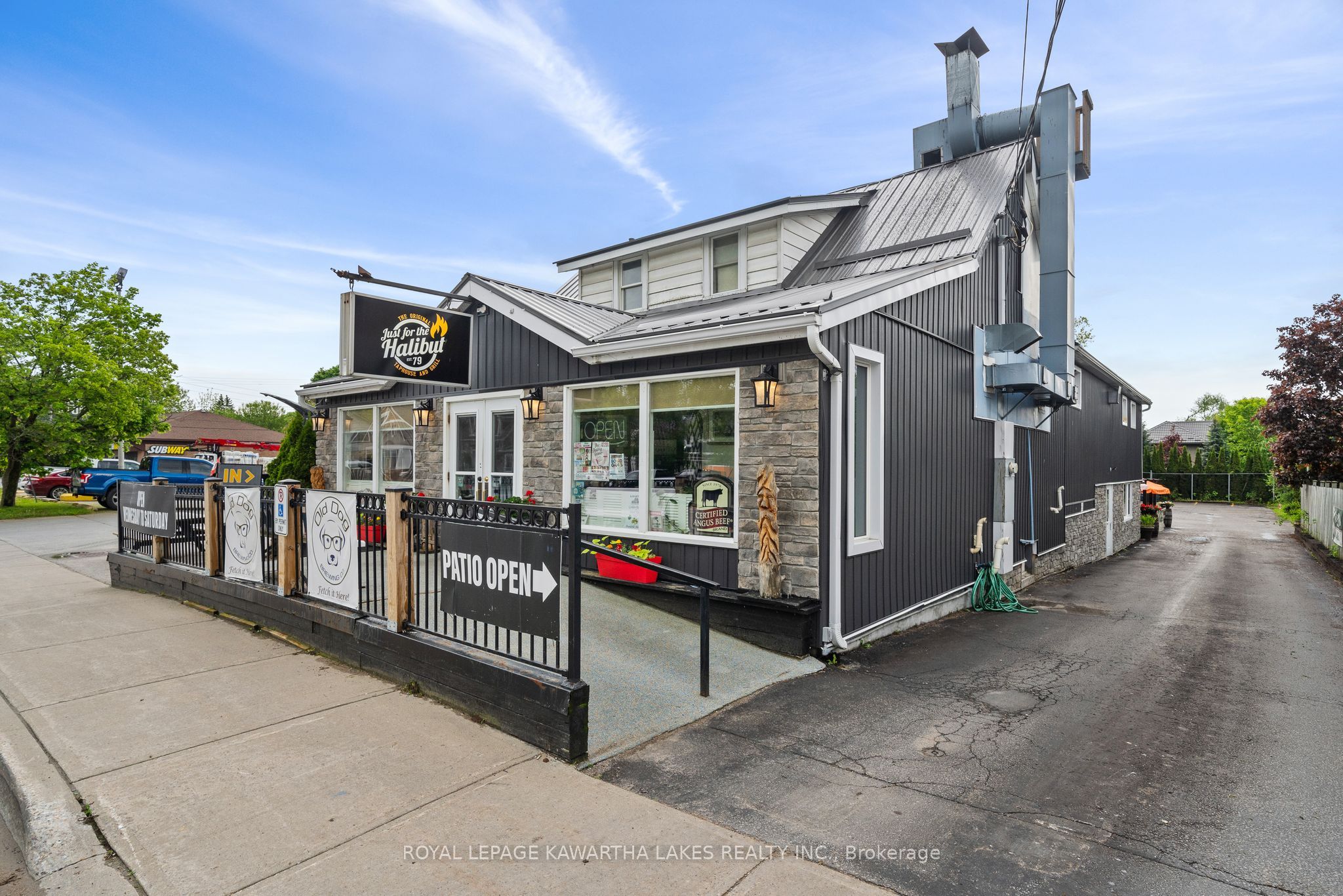 17 King Street Property Photo 7