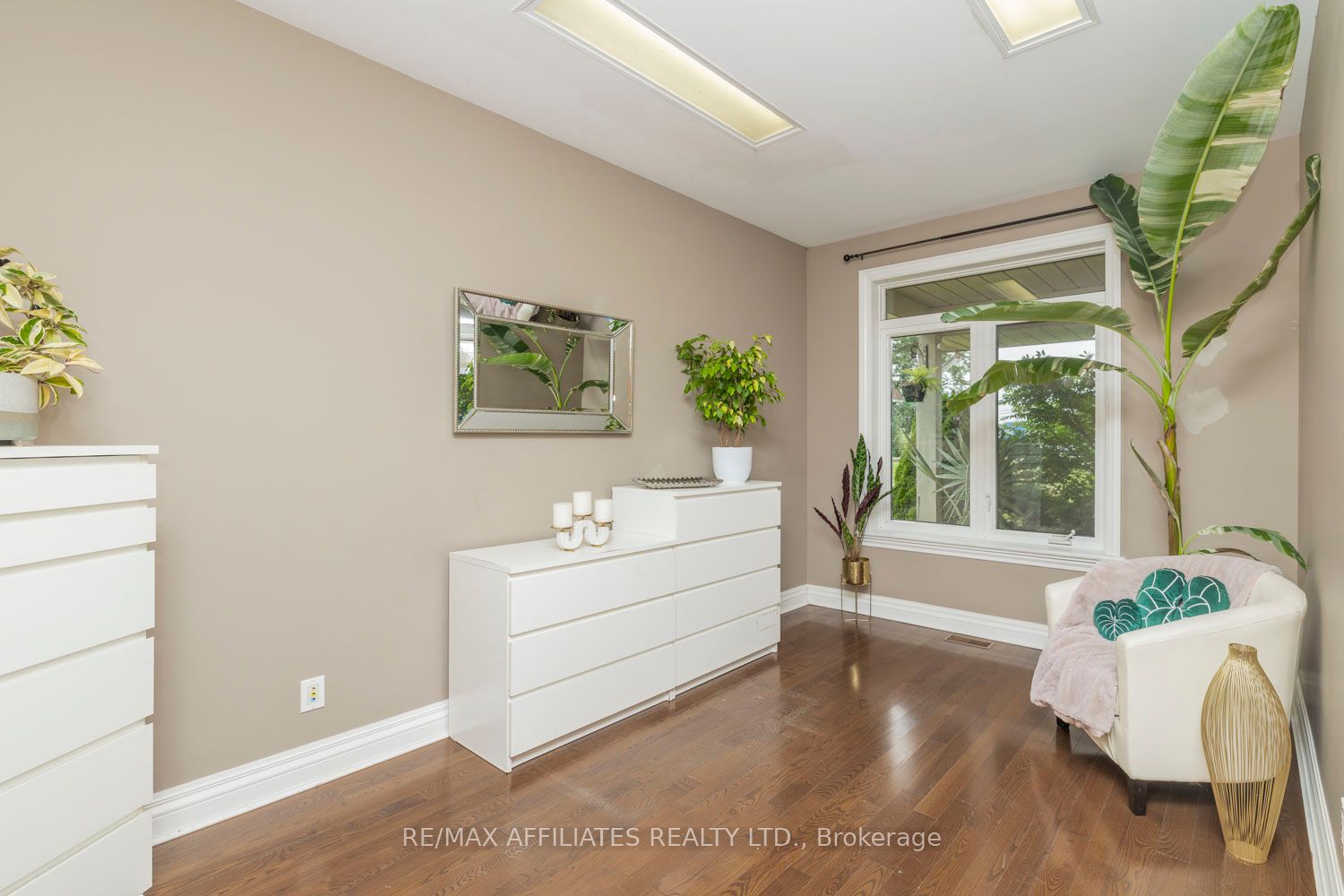 2188 Robertson Road Property Photo 28