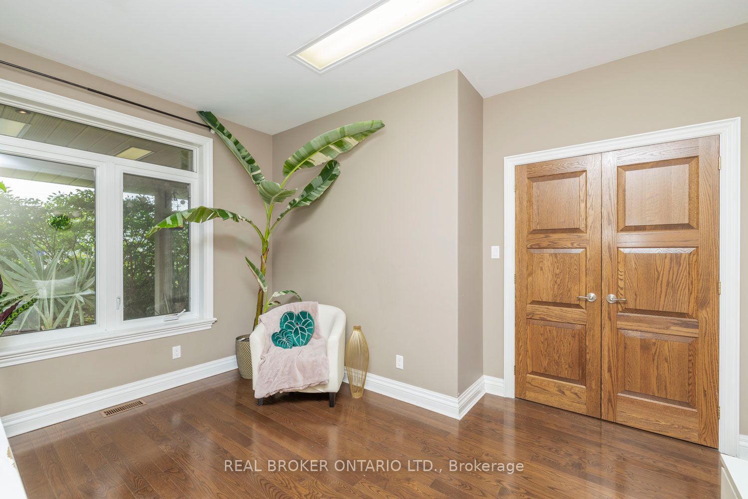 2188 Robertson Road Property Photo 29