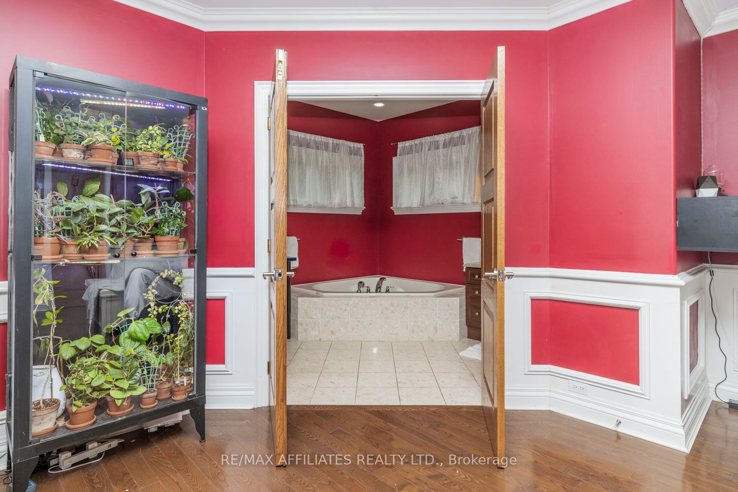 2188 Robertson Road Property Photo 32